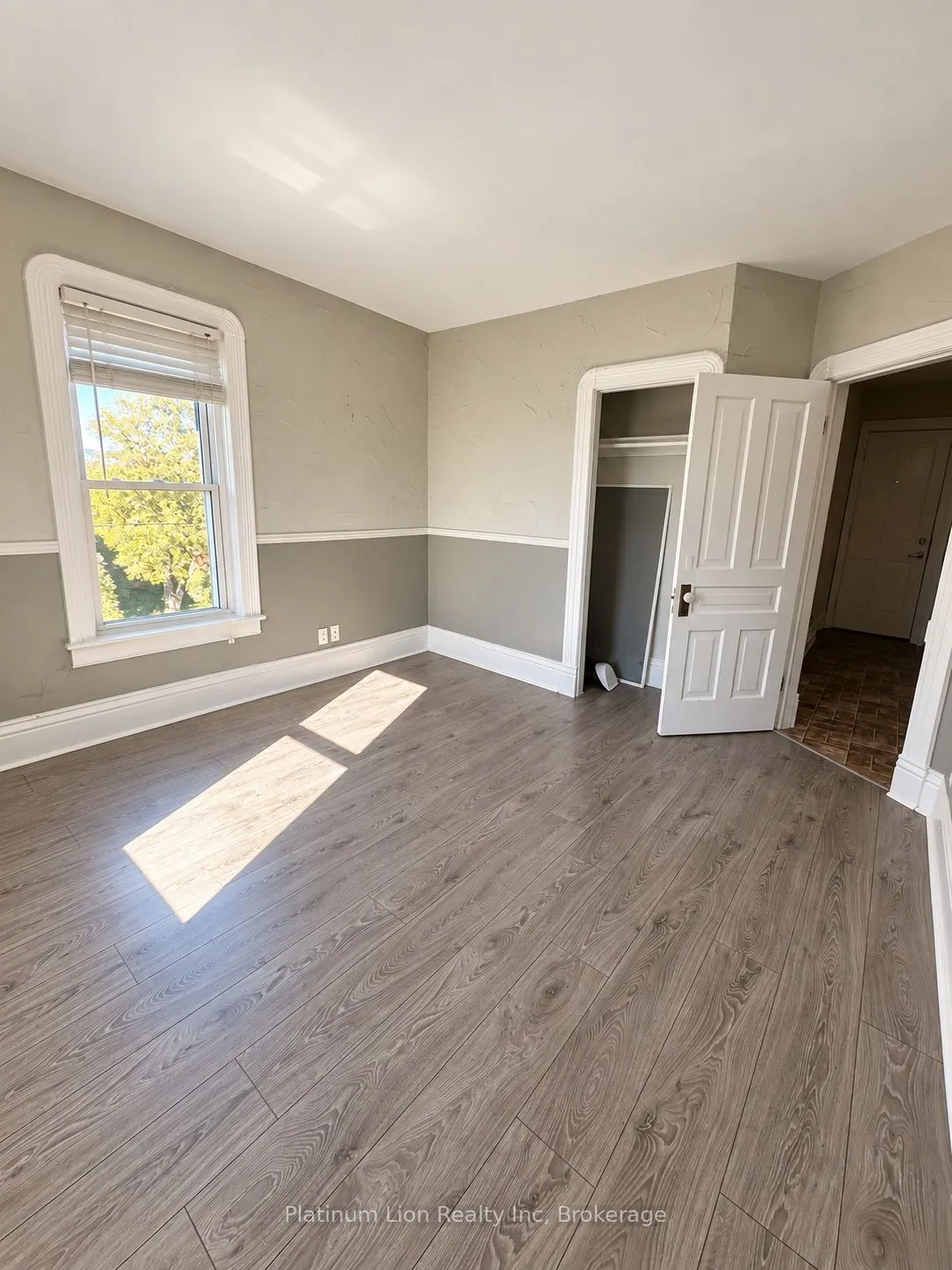 25 Sugarloaf Street #4B