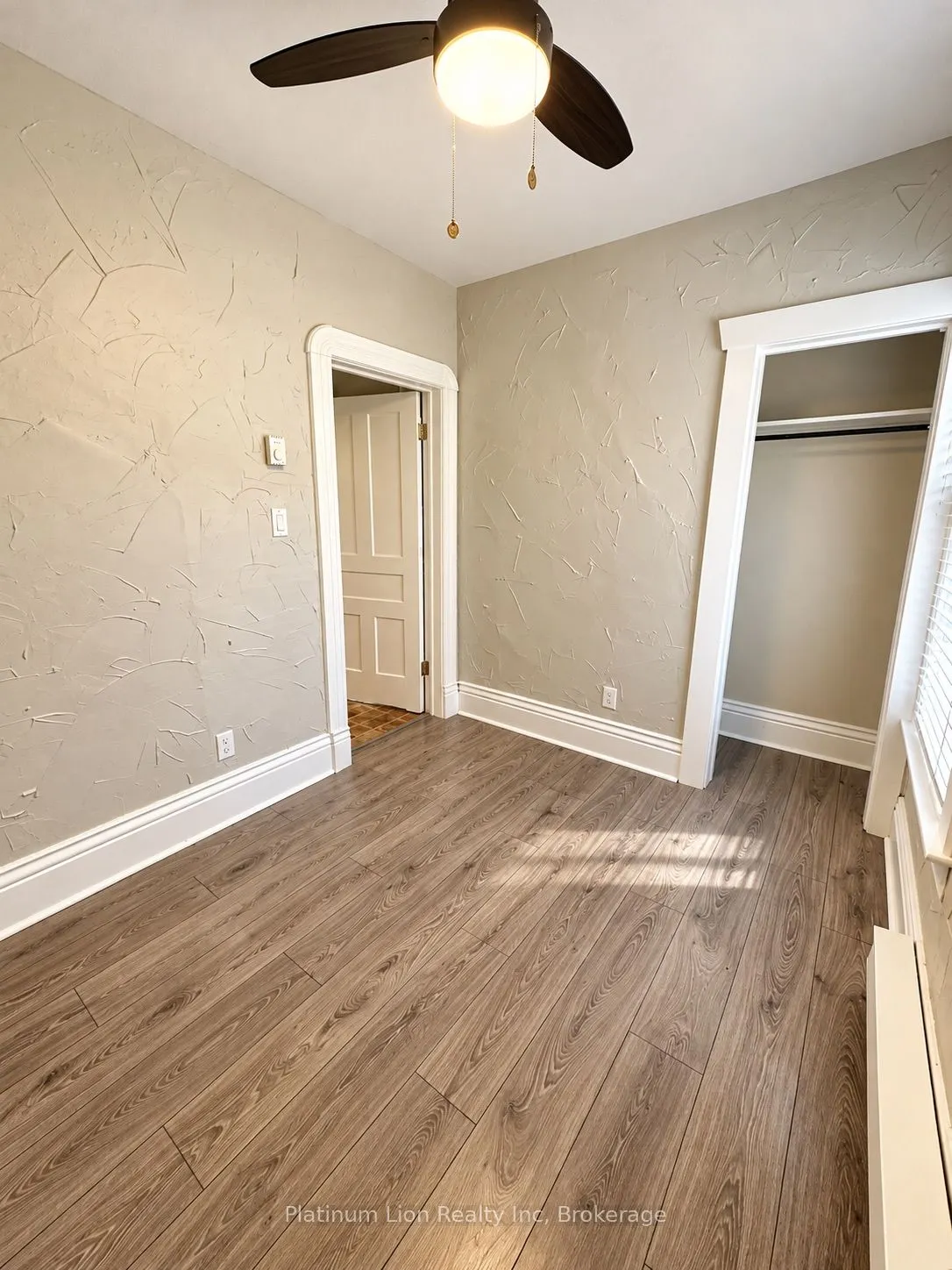 25 Sugarloaf Street #4B