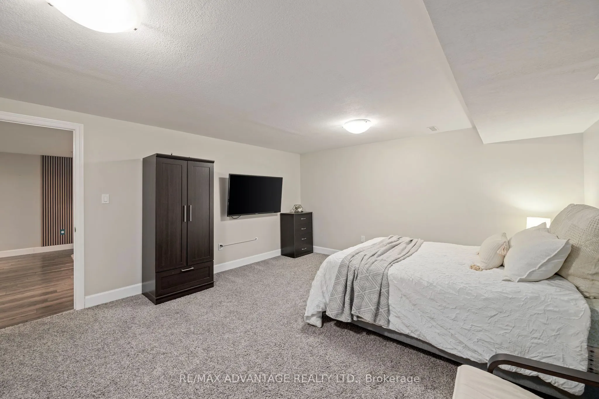 290 Walnut Street