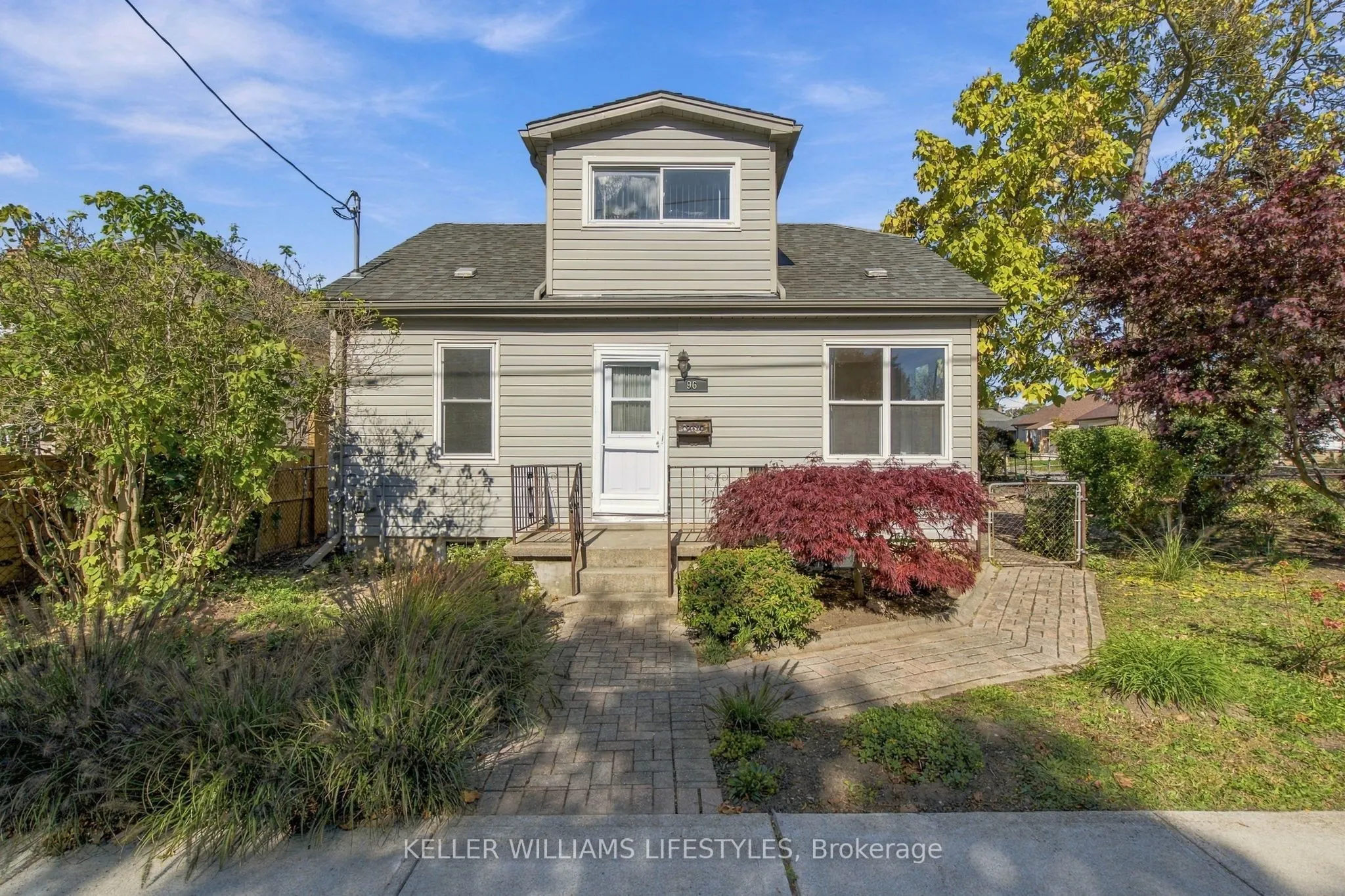 96 Dakin Street
