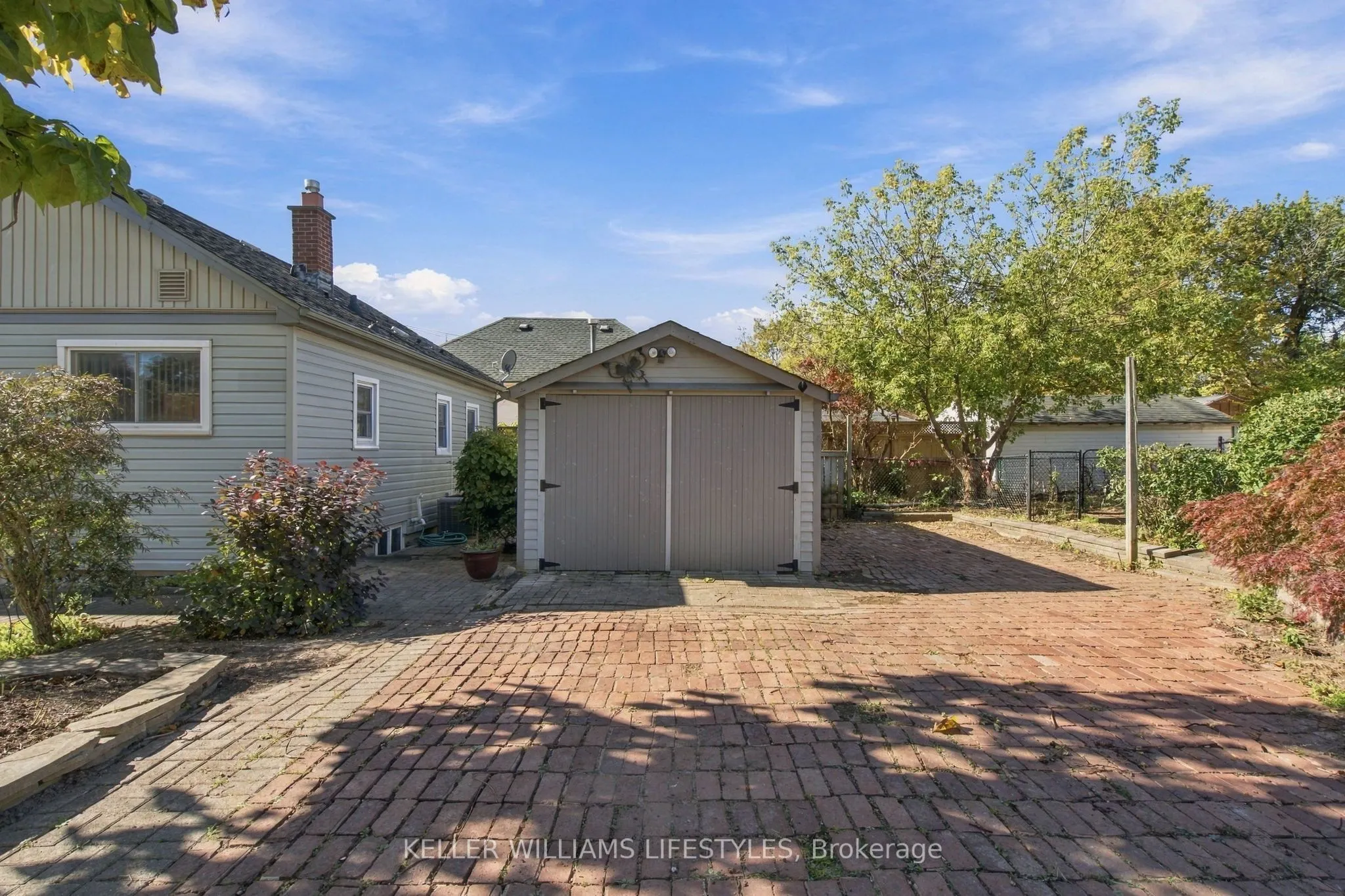 96 Dakin Street