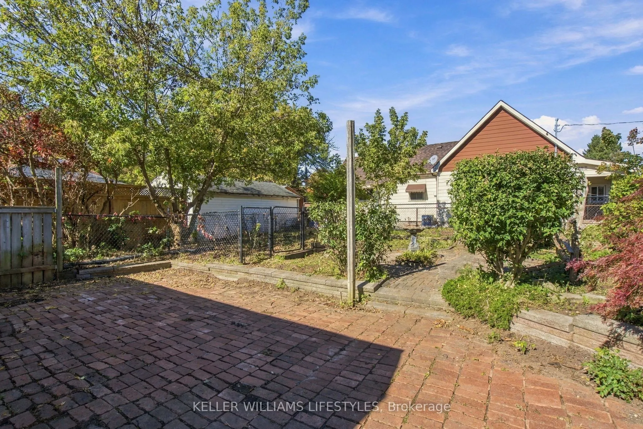 96 Dakin Street