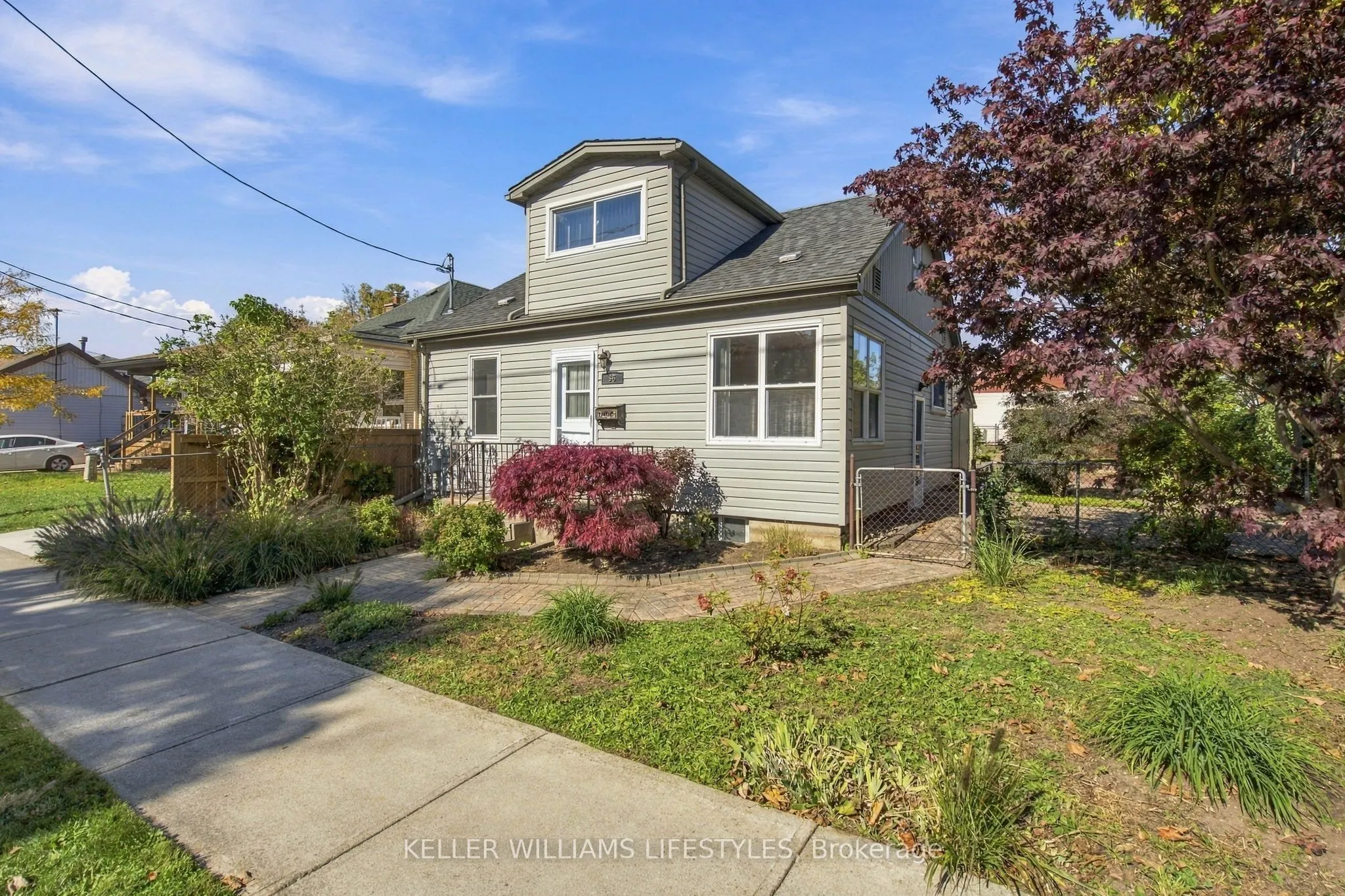 96 Dakin Street