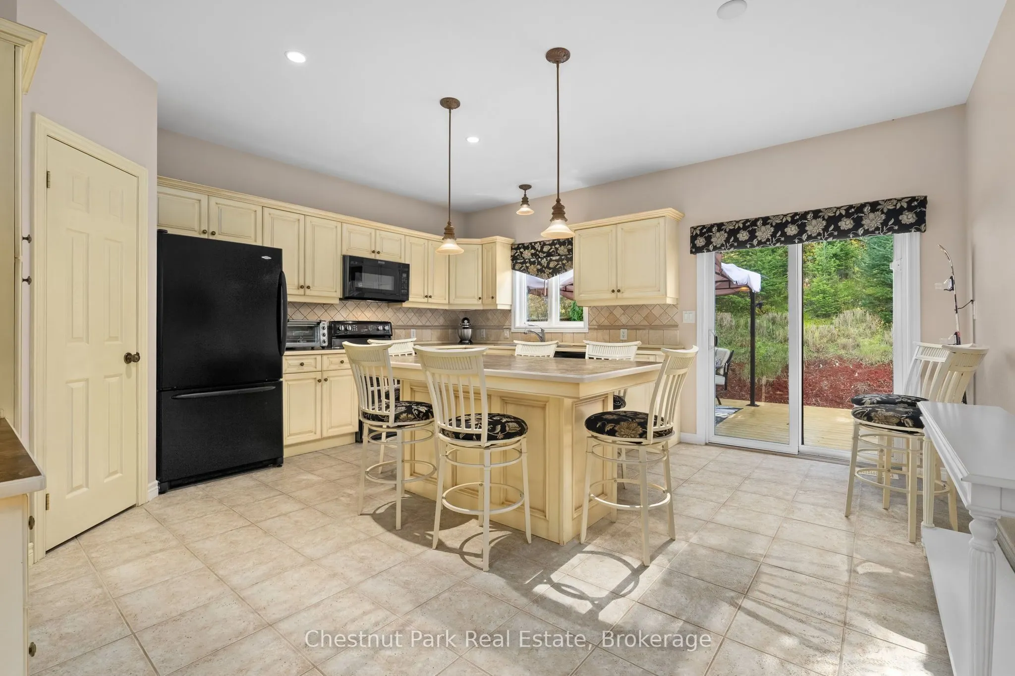 27 Kendra Crescent
