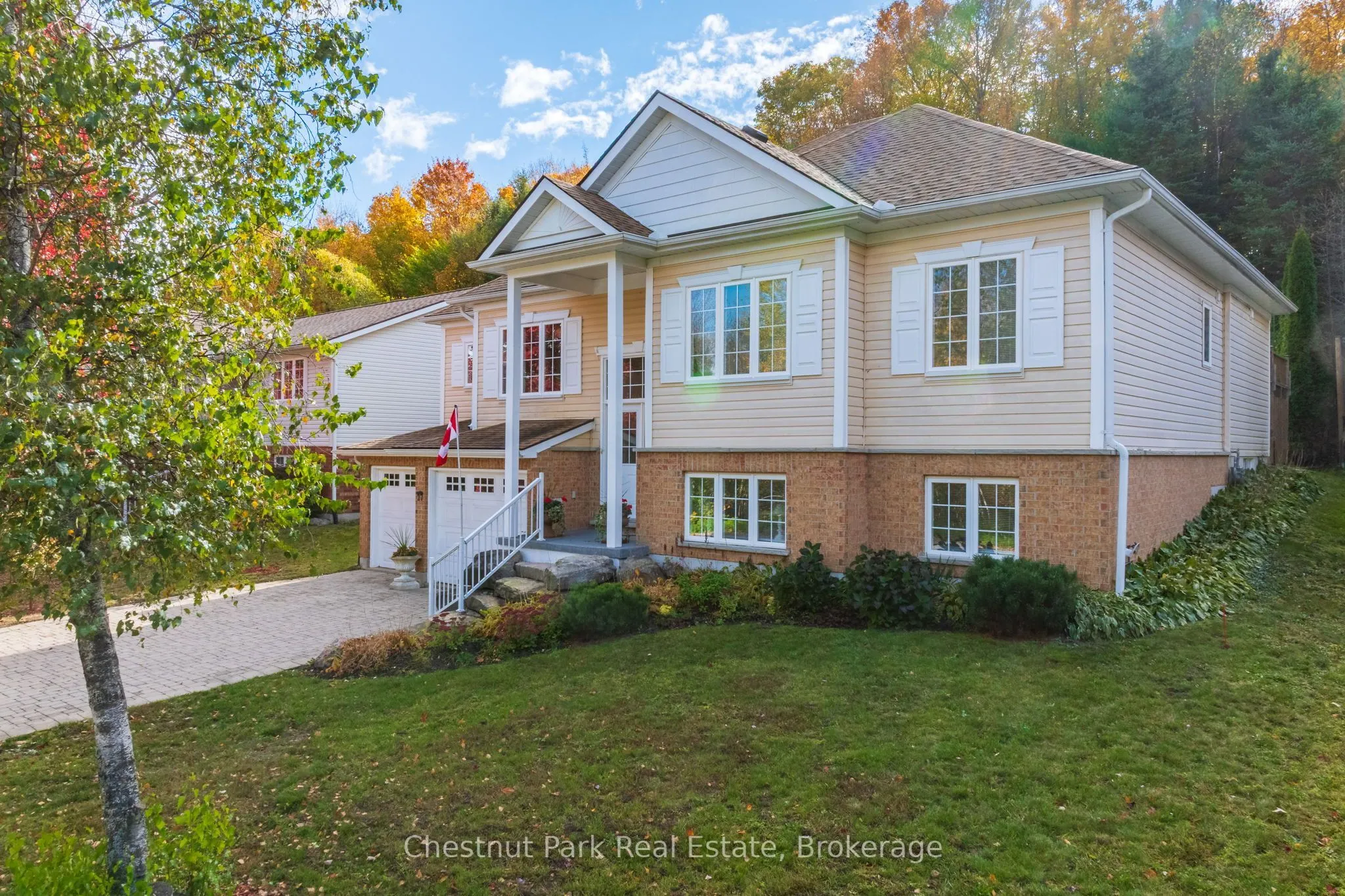 27 Kendra Crescent