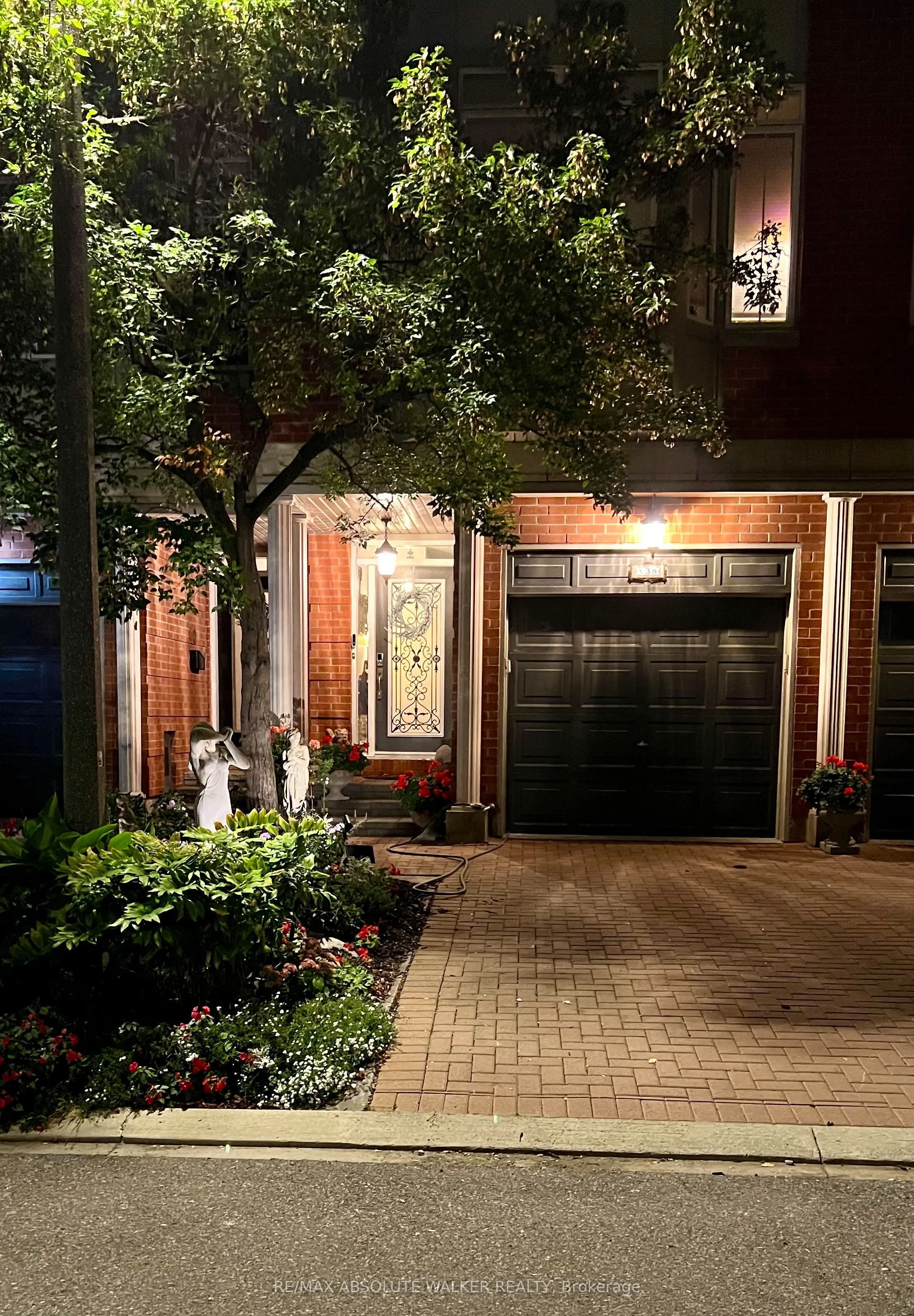 38 Kings Landing Private