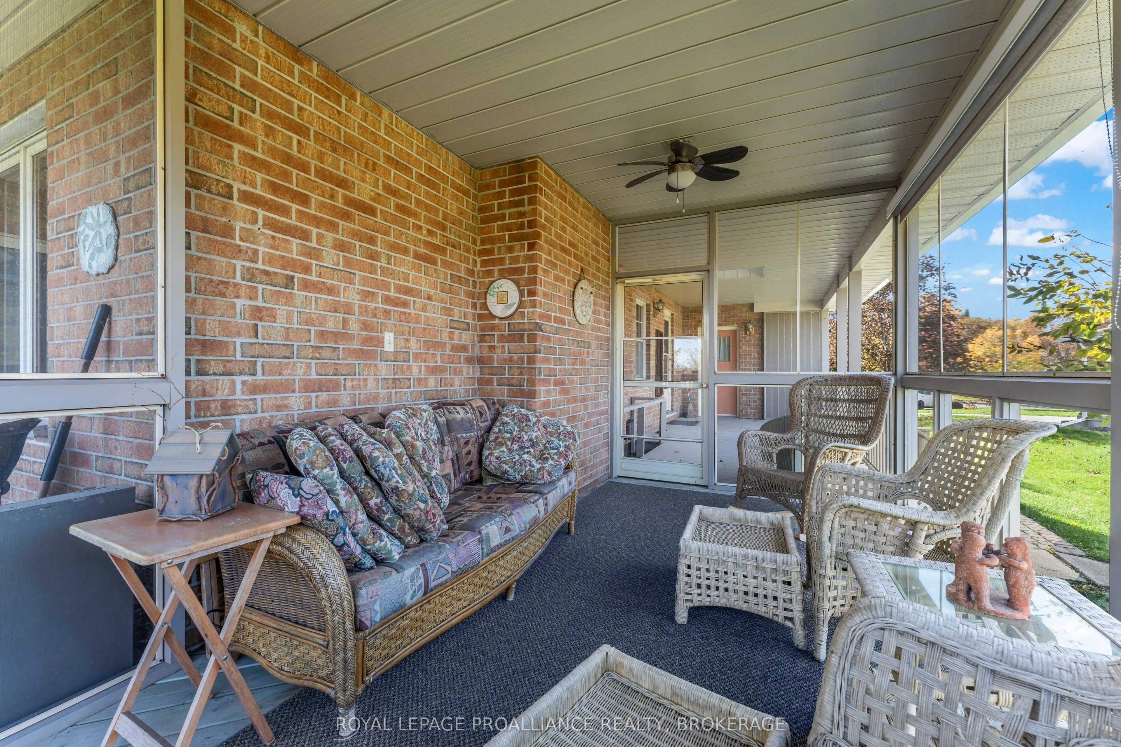 702 Parkside Crescent