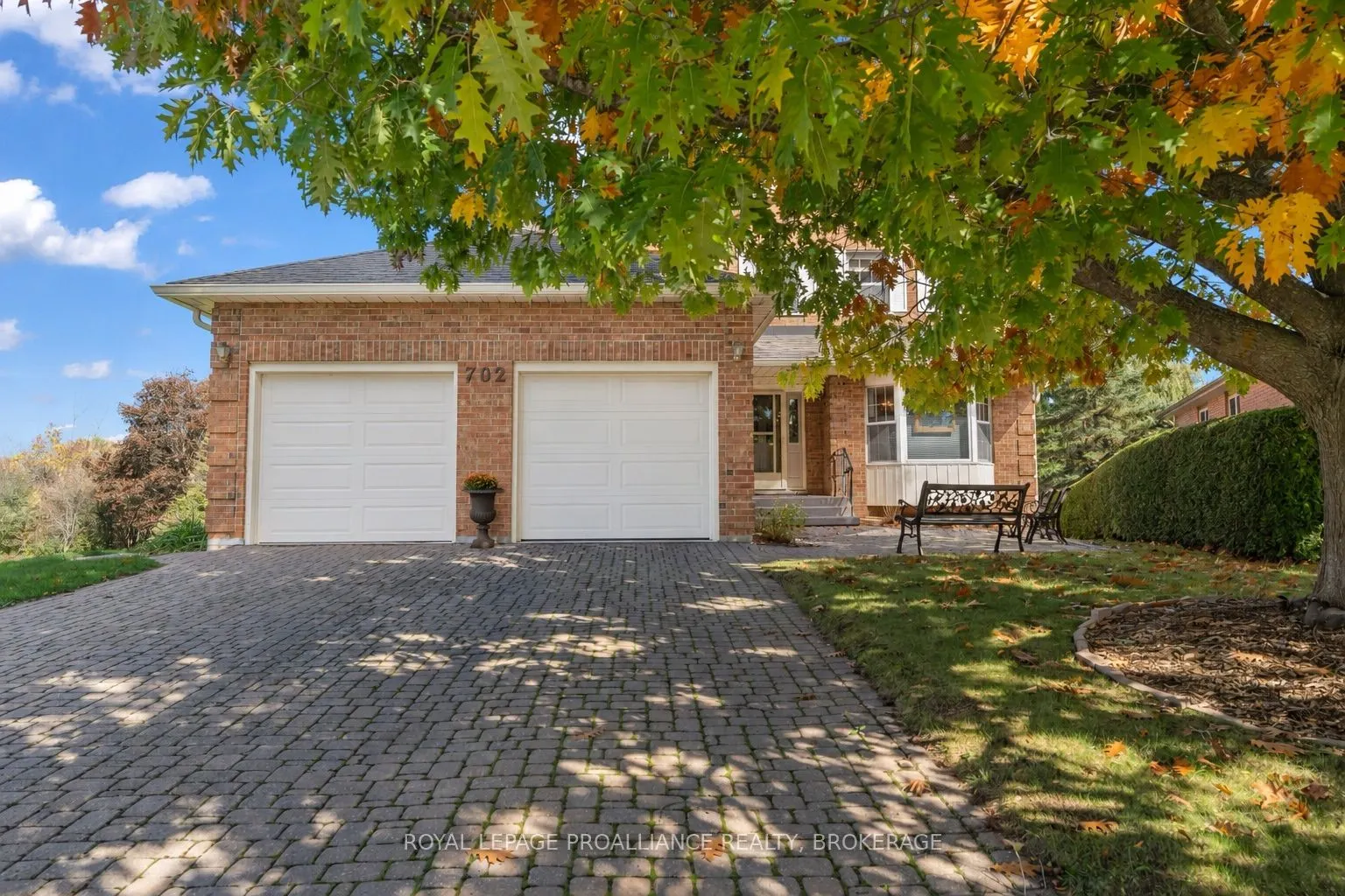 702 Parkside Crescent
