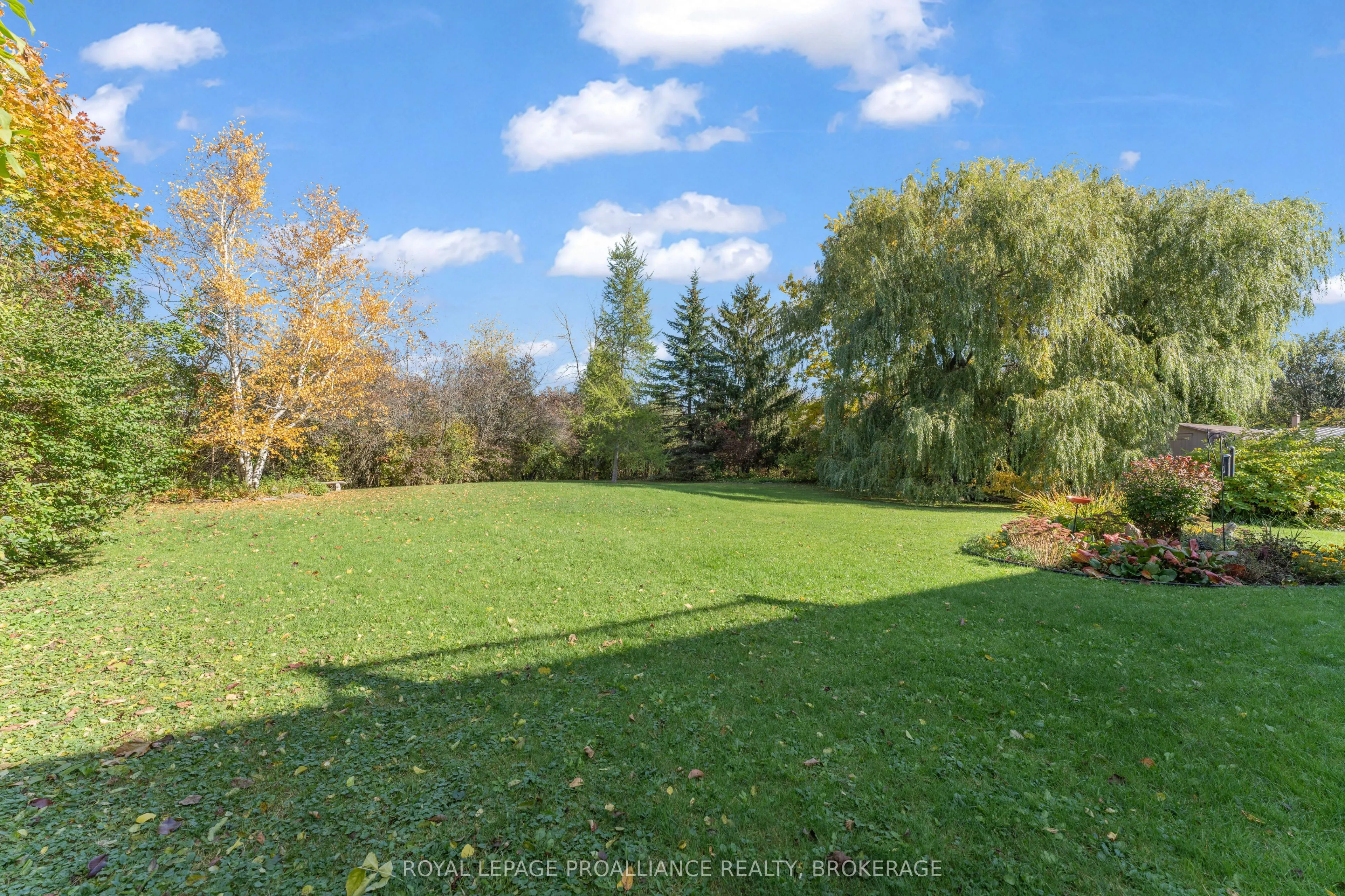 702 Parkside Crescent