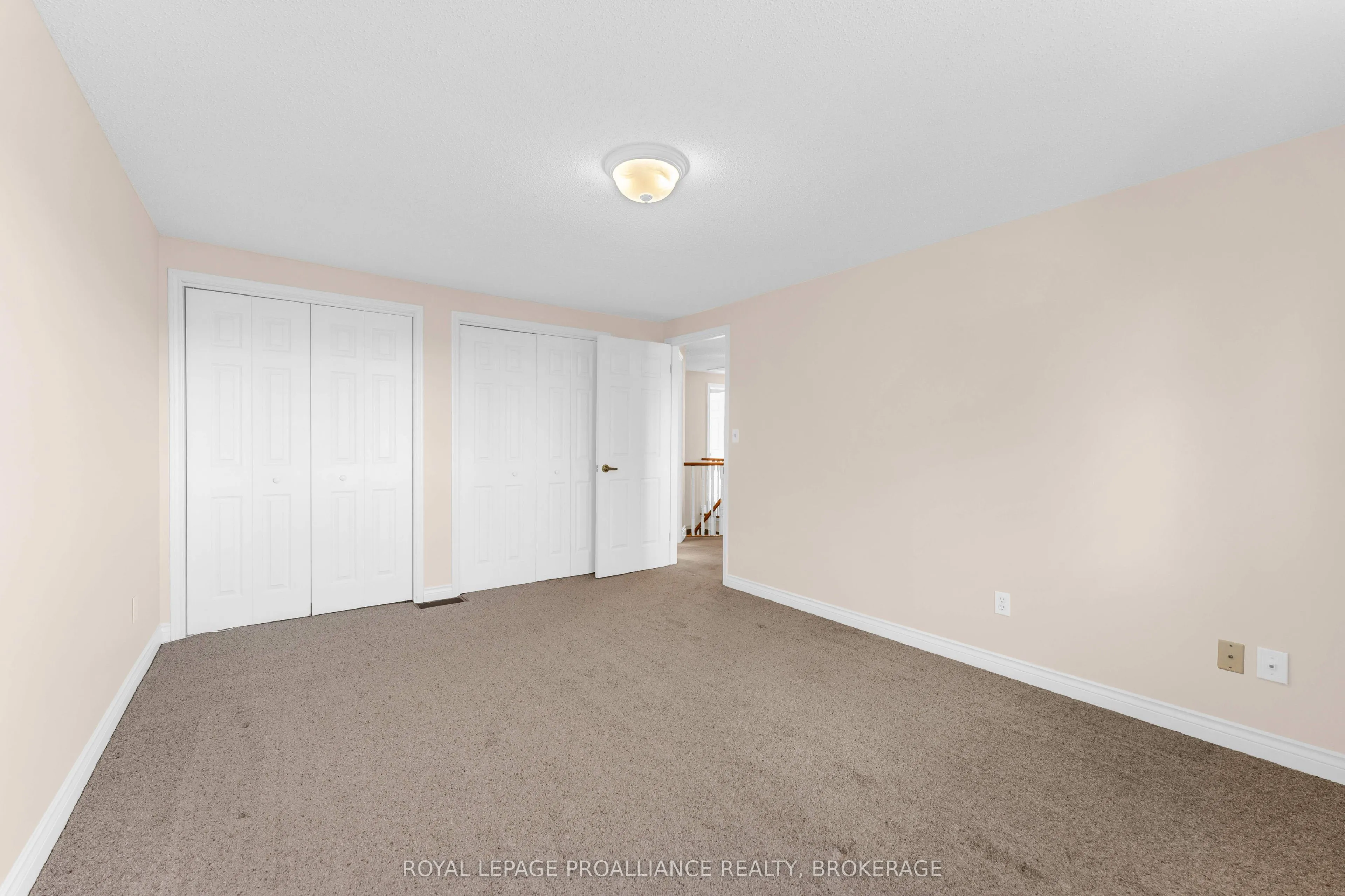 702 Parkside Crescent