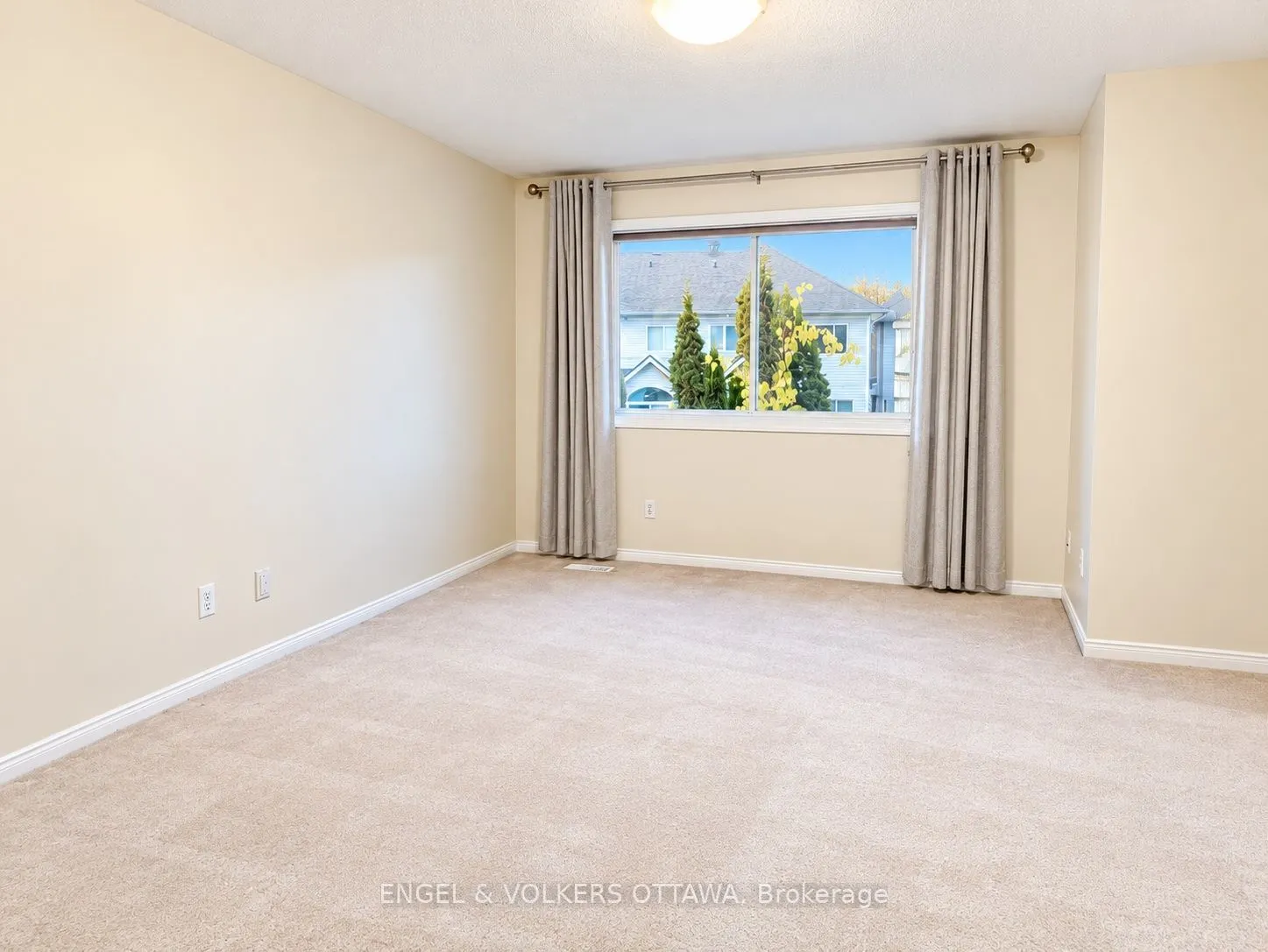 124 Landover Crescent
