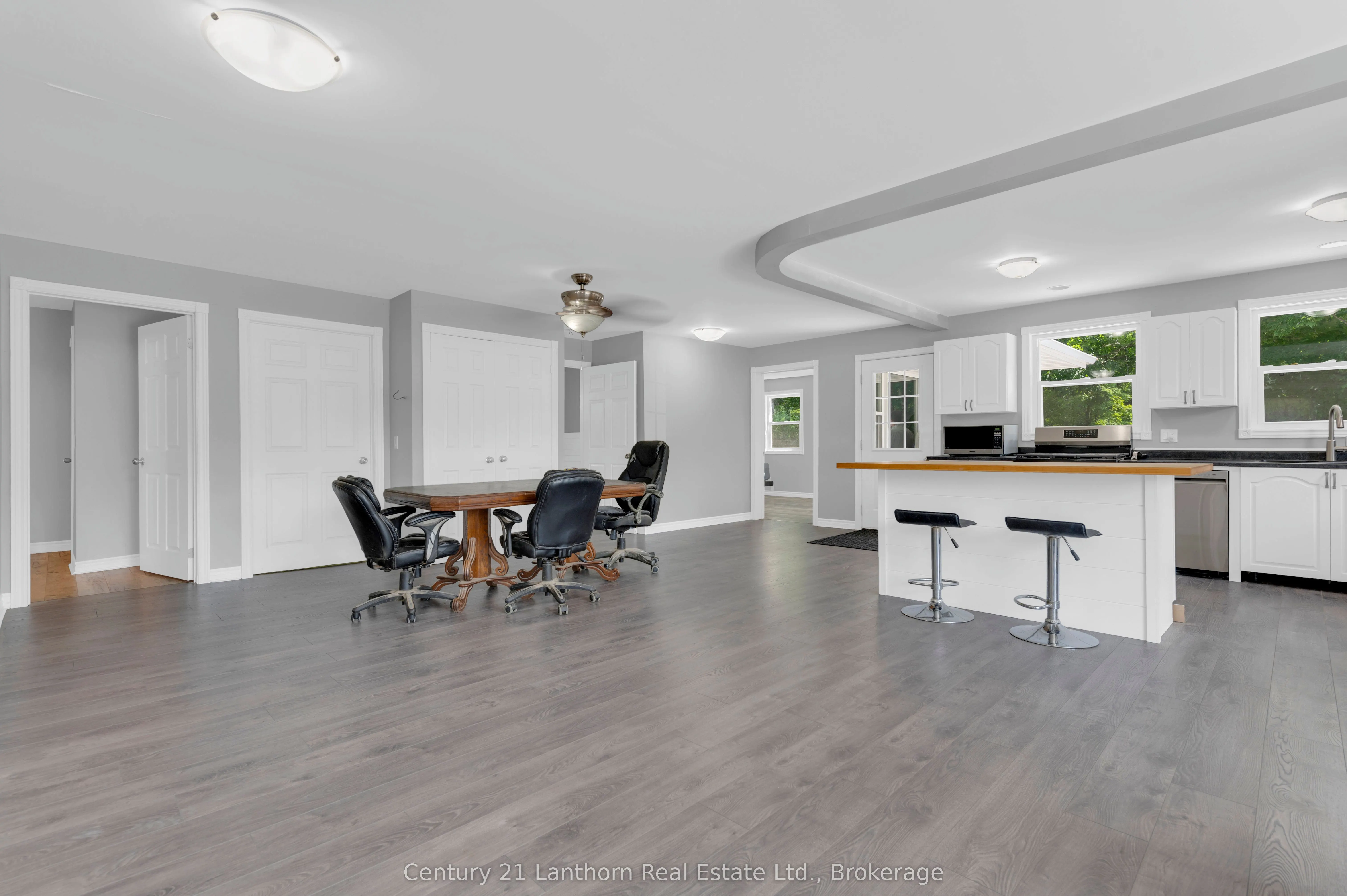 932 Hunt Club Road
