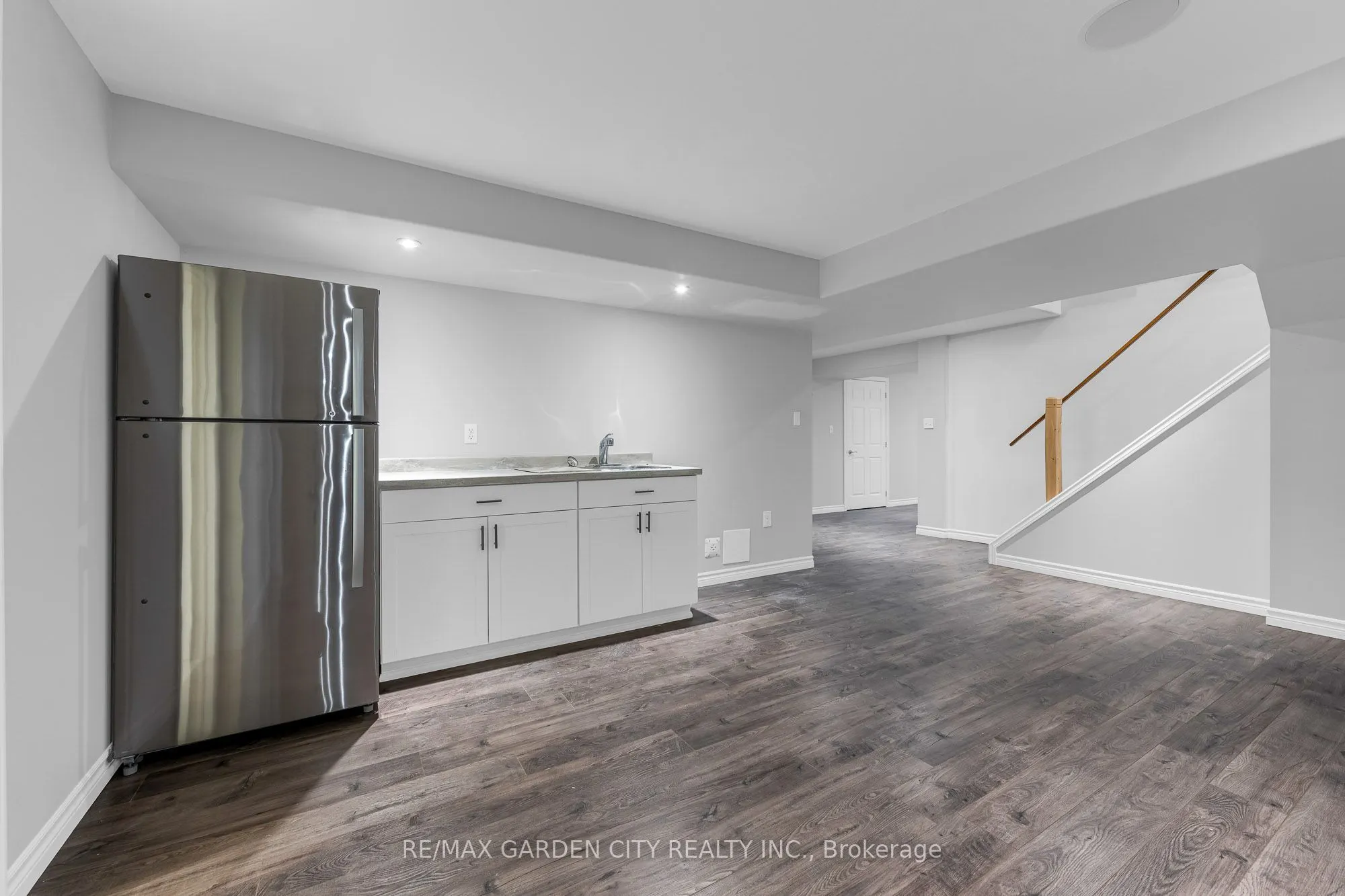 159 Valera Drive #Lower