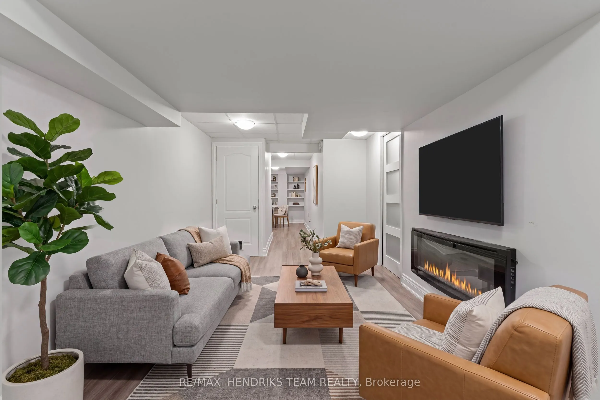35 Sunset Way