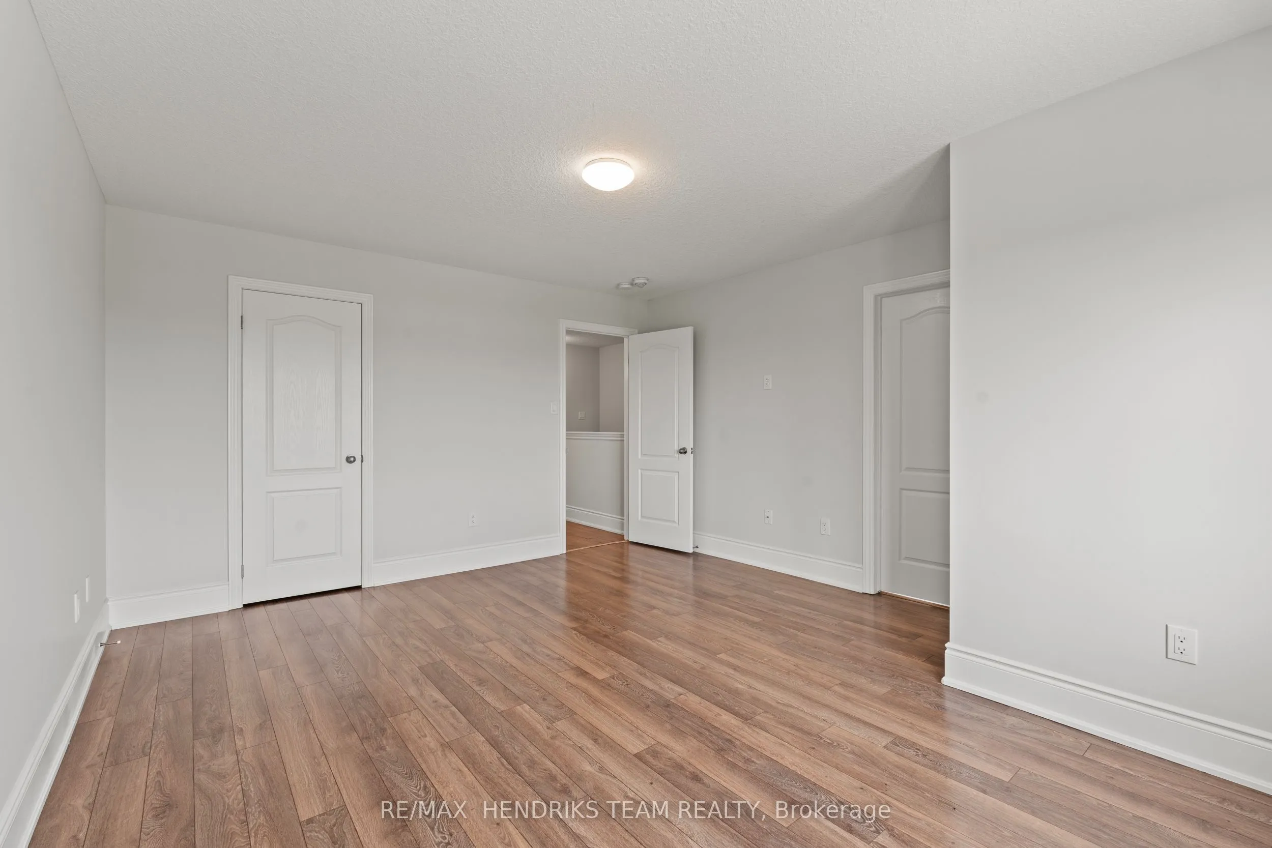 35 Sunset Way