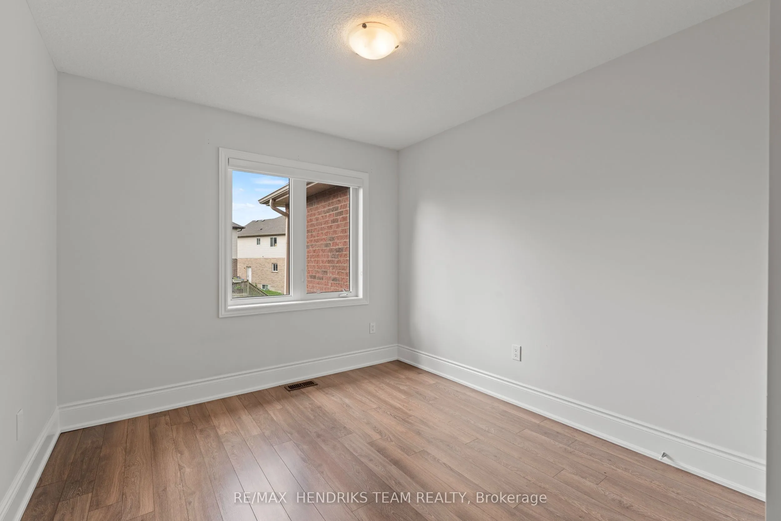 35 Sunset Way