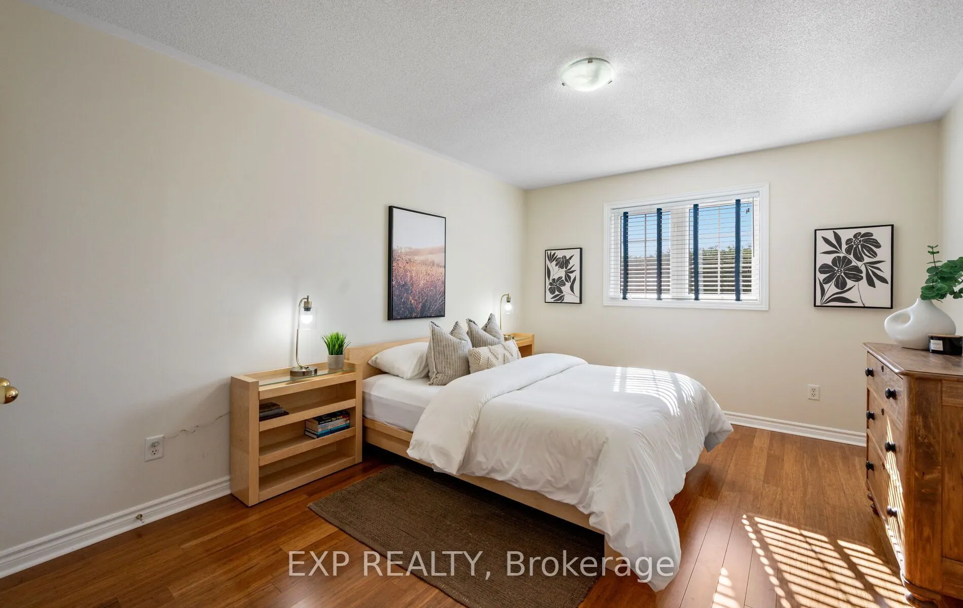 110 Napier Street W #27