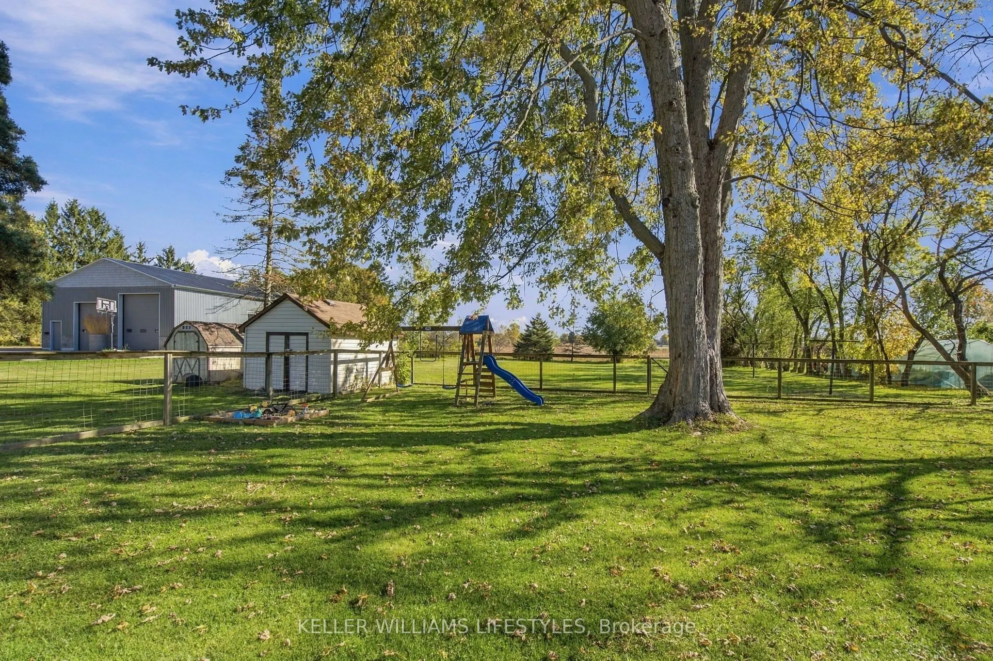 7512 FAIRVIEW Road
