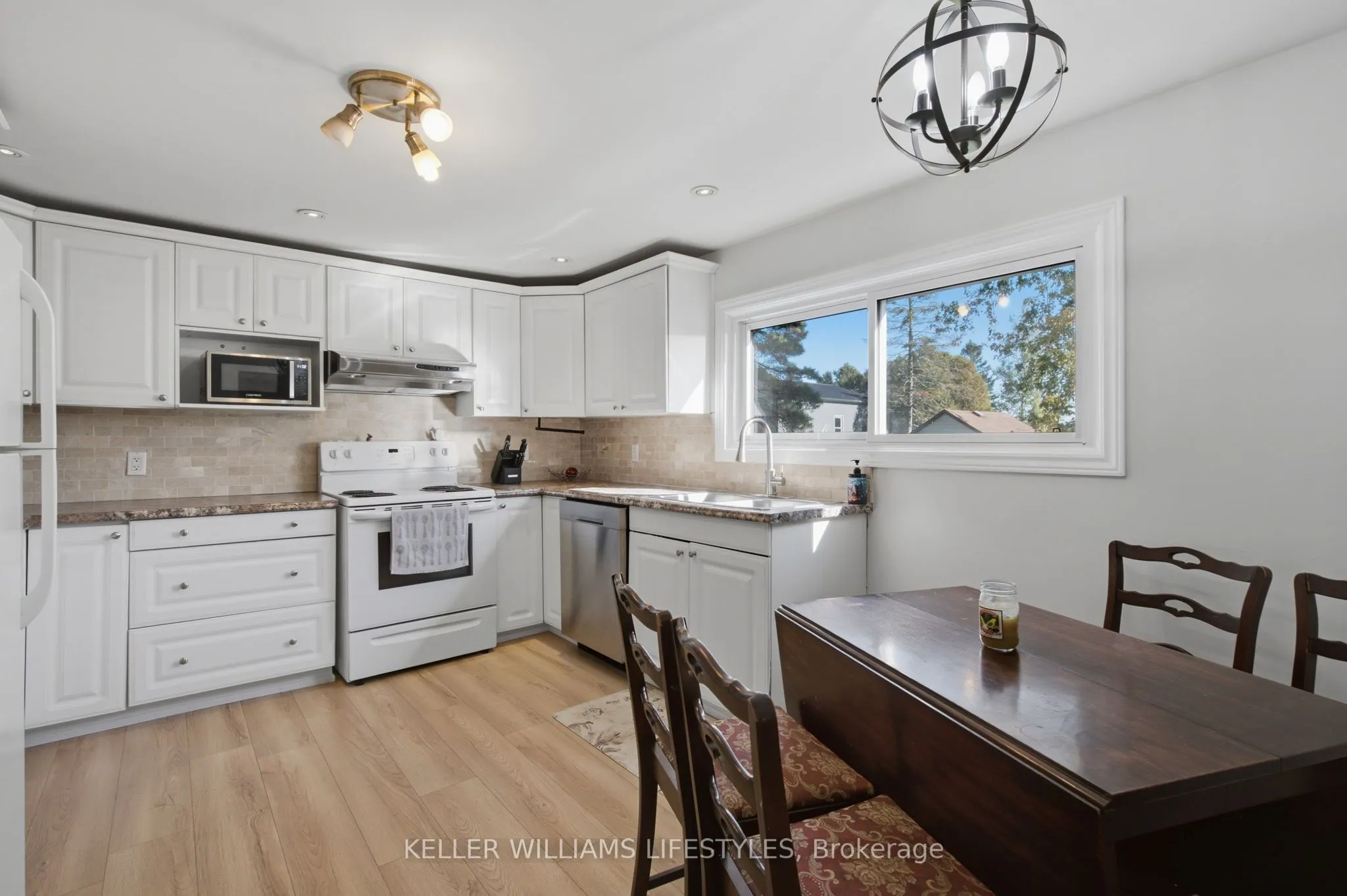 7512 FAIRVIEW Road