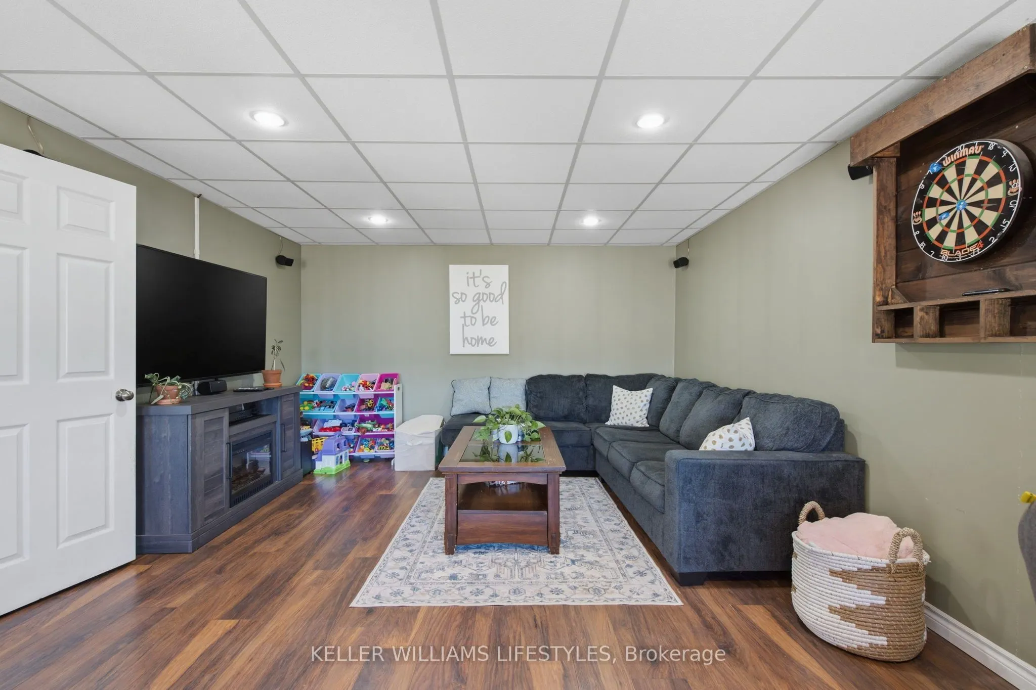 7512 FAIRVIEW Road