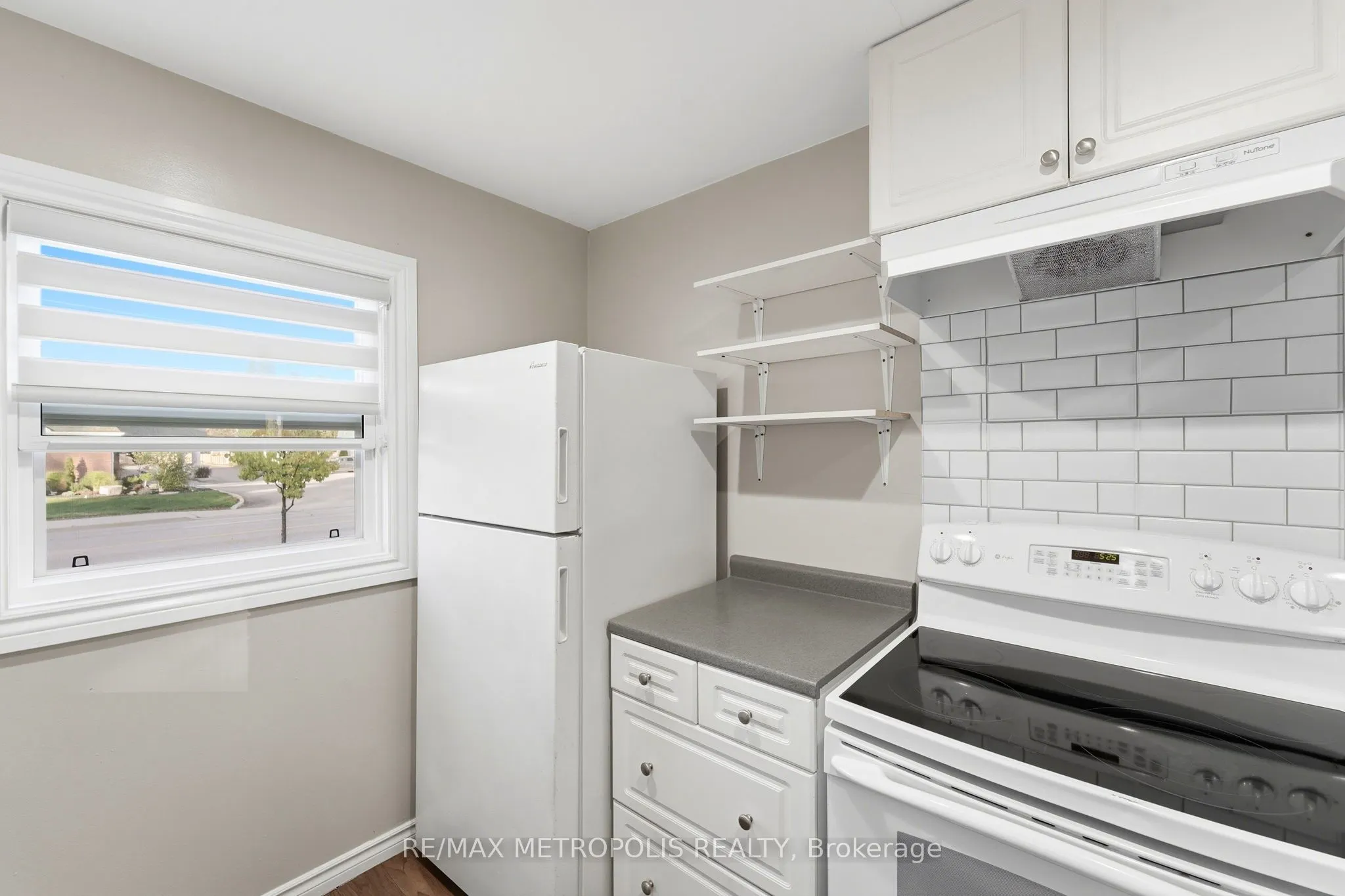 56 Charing Cross Street #Main Fl