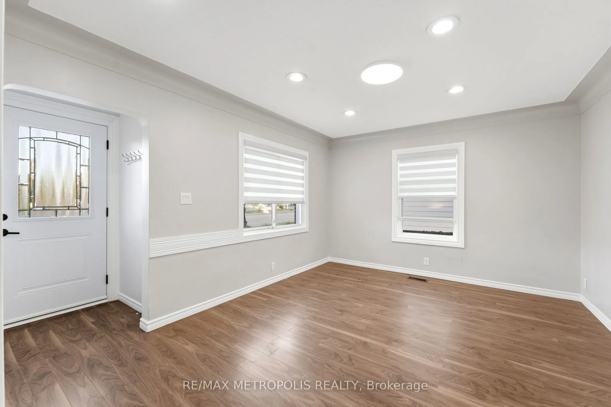 56 Charing Cross Street #Main Fl