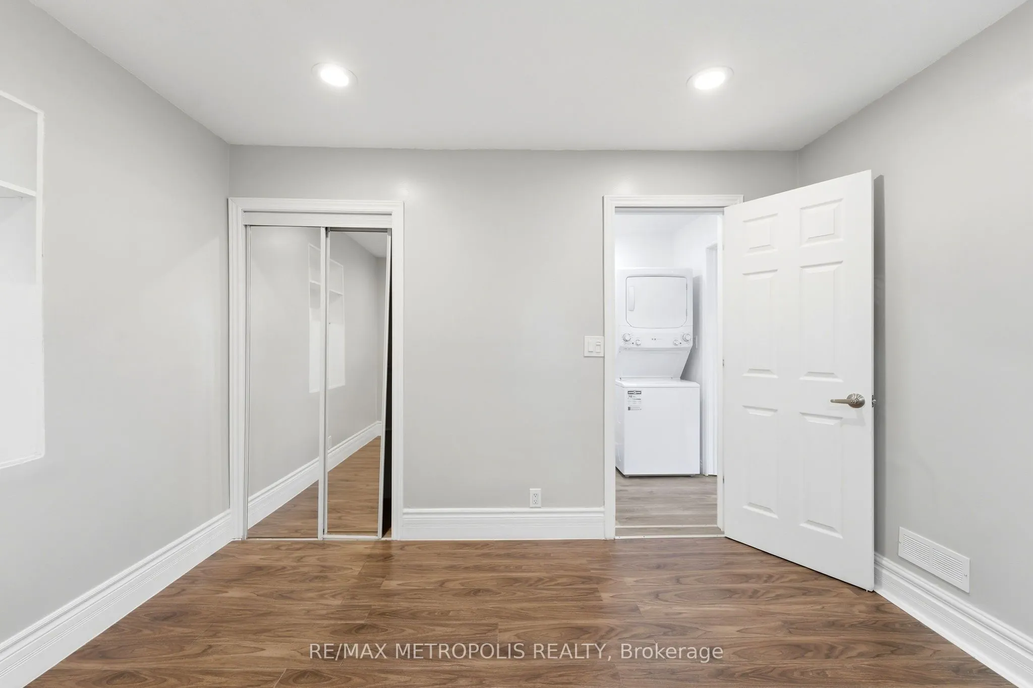 56 Charing Cross Street #Main Fl