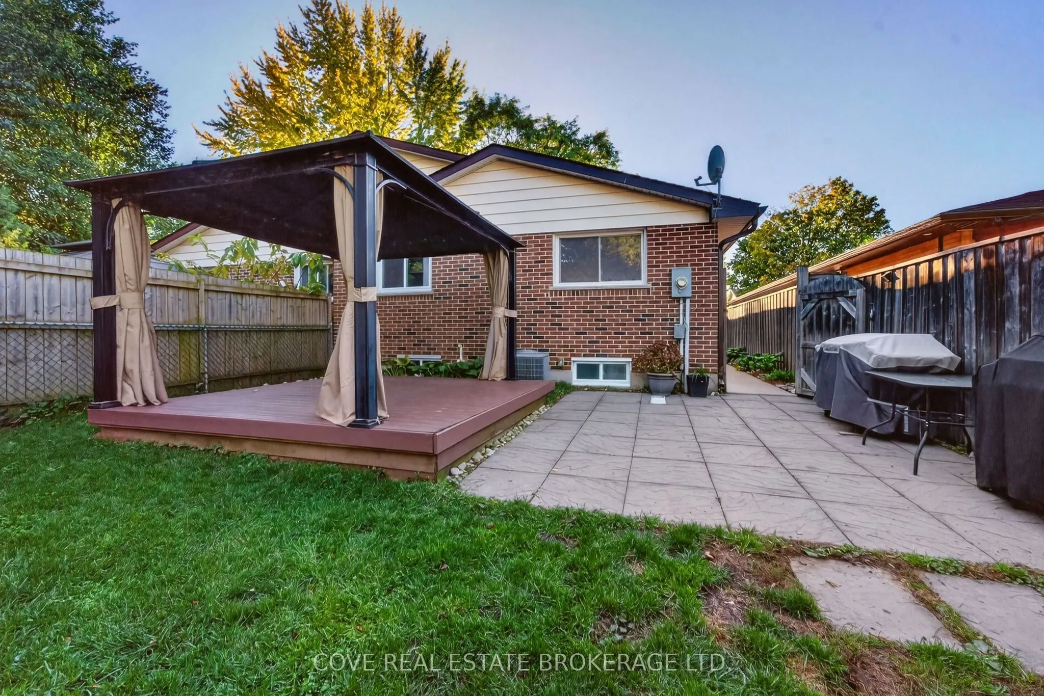 38 Ranchwood Crescent
