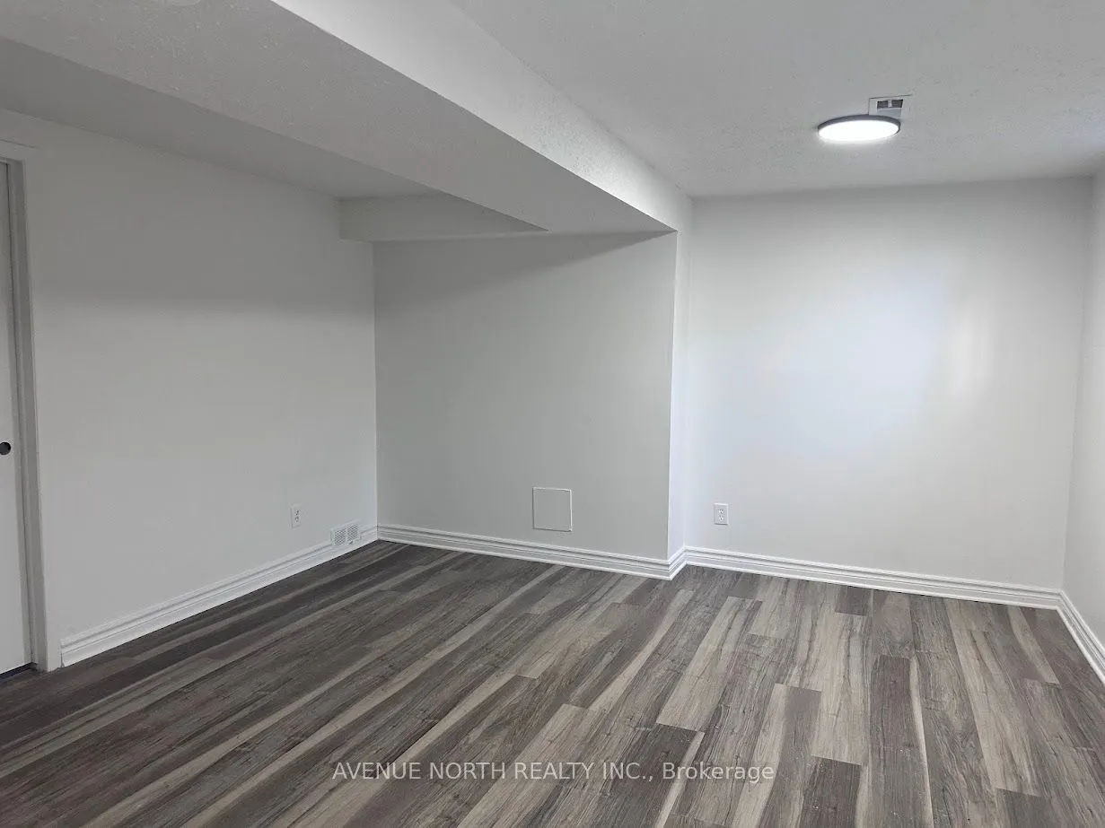 1370 Foxwell Street #7