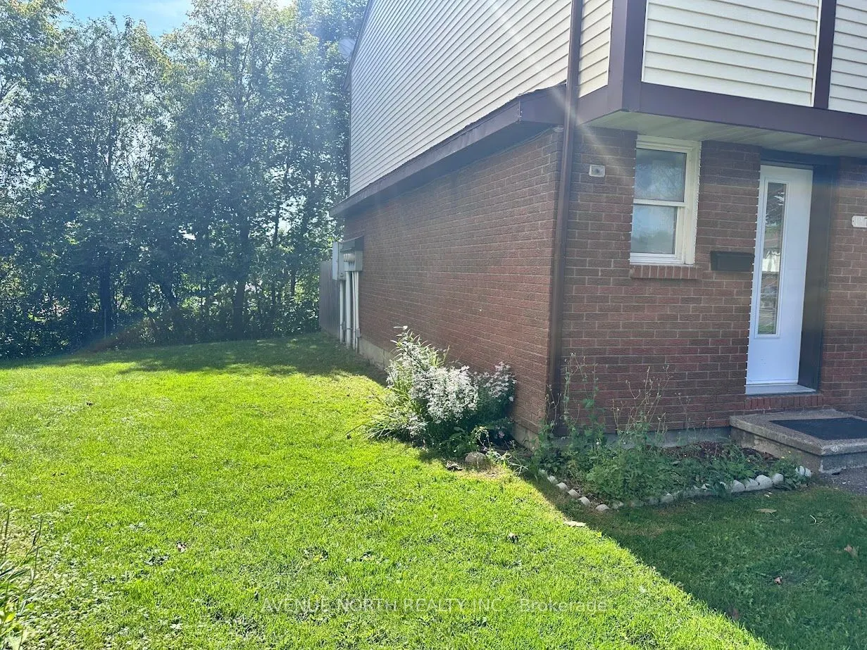 1370 Foxwell Street #7