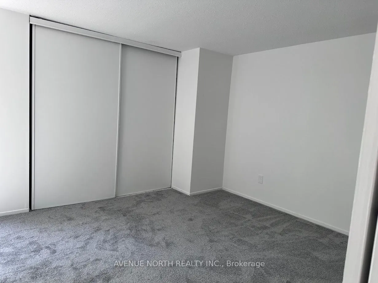 1370 Foxwell Street #7