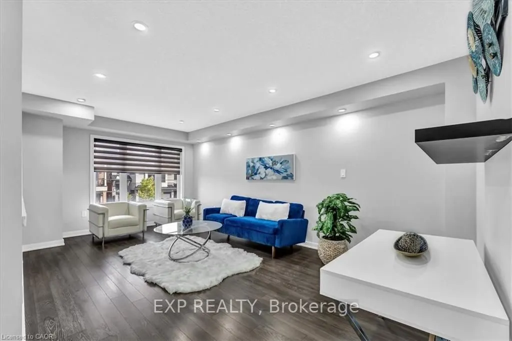 94 Crafter Crescent