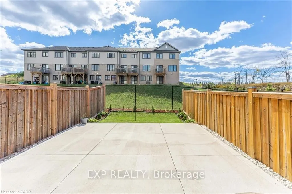 94 Crafter Crescent