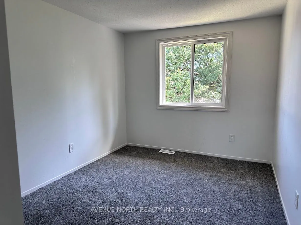 1469 Foxwell Street #1