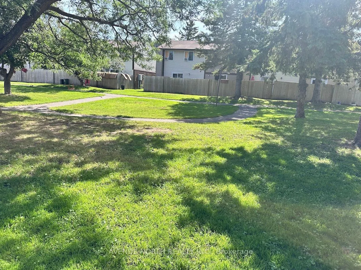 1469 Foxwell Street #1
