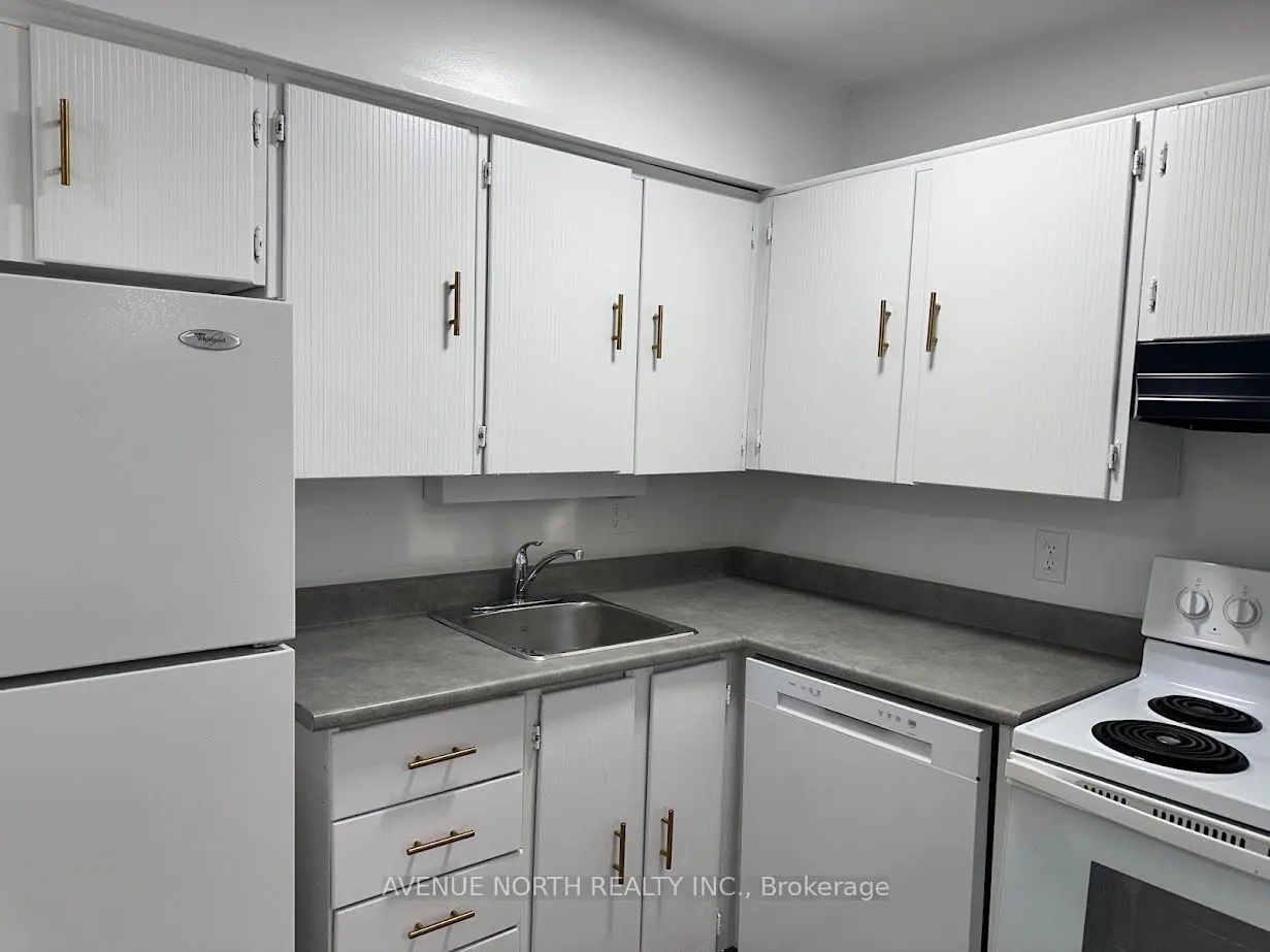 1469 Foxwell Street #1