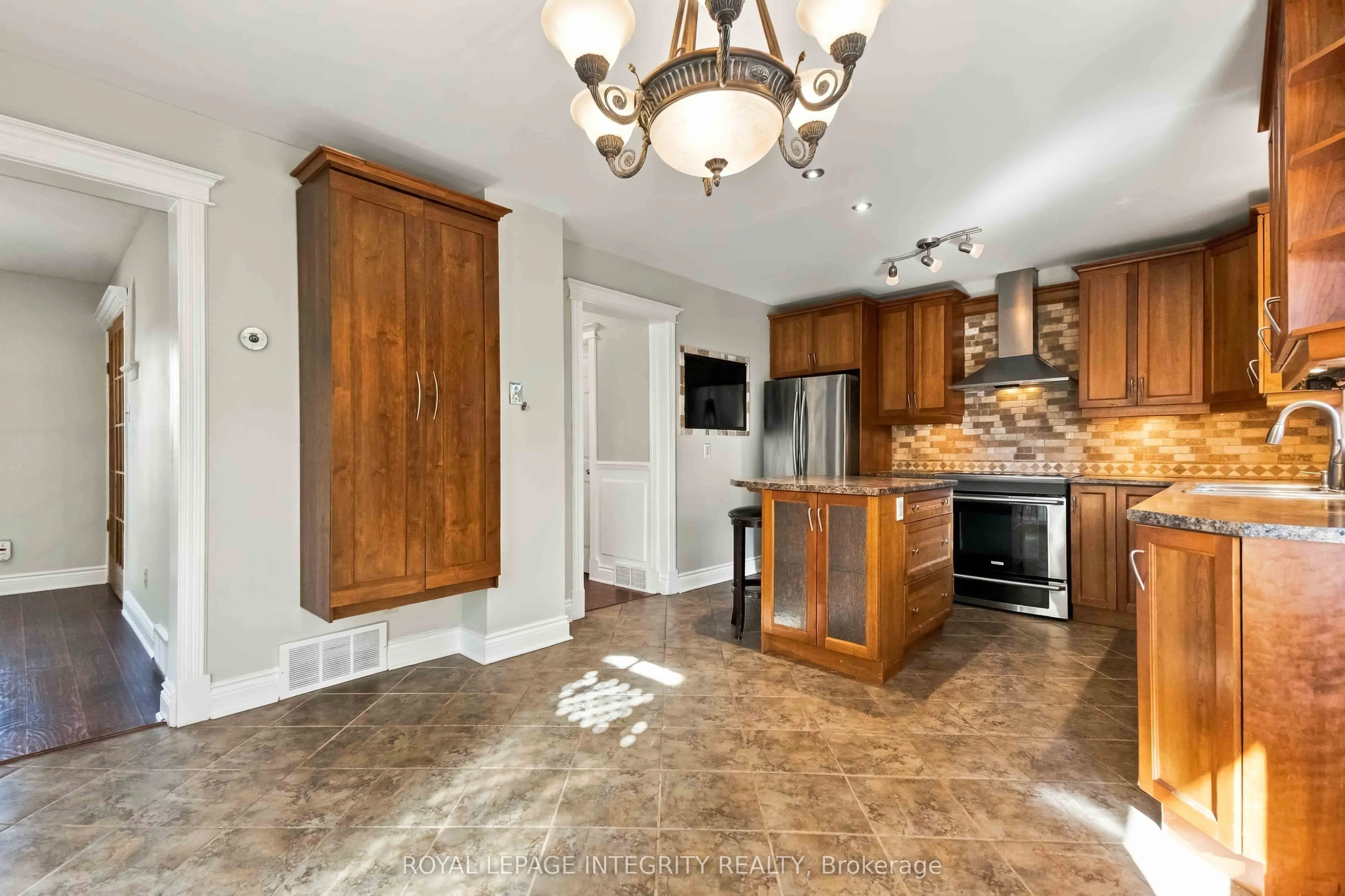 4 Berton Place #Unit 11