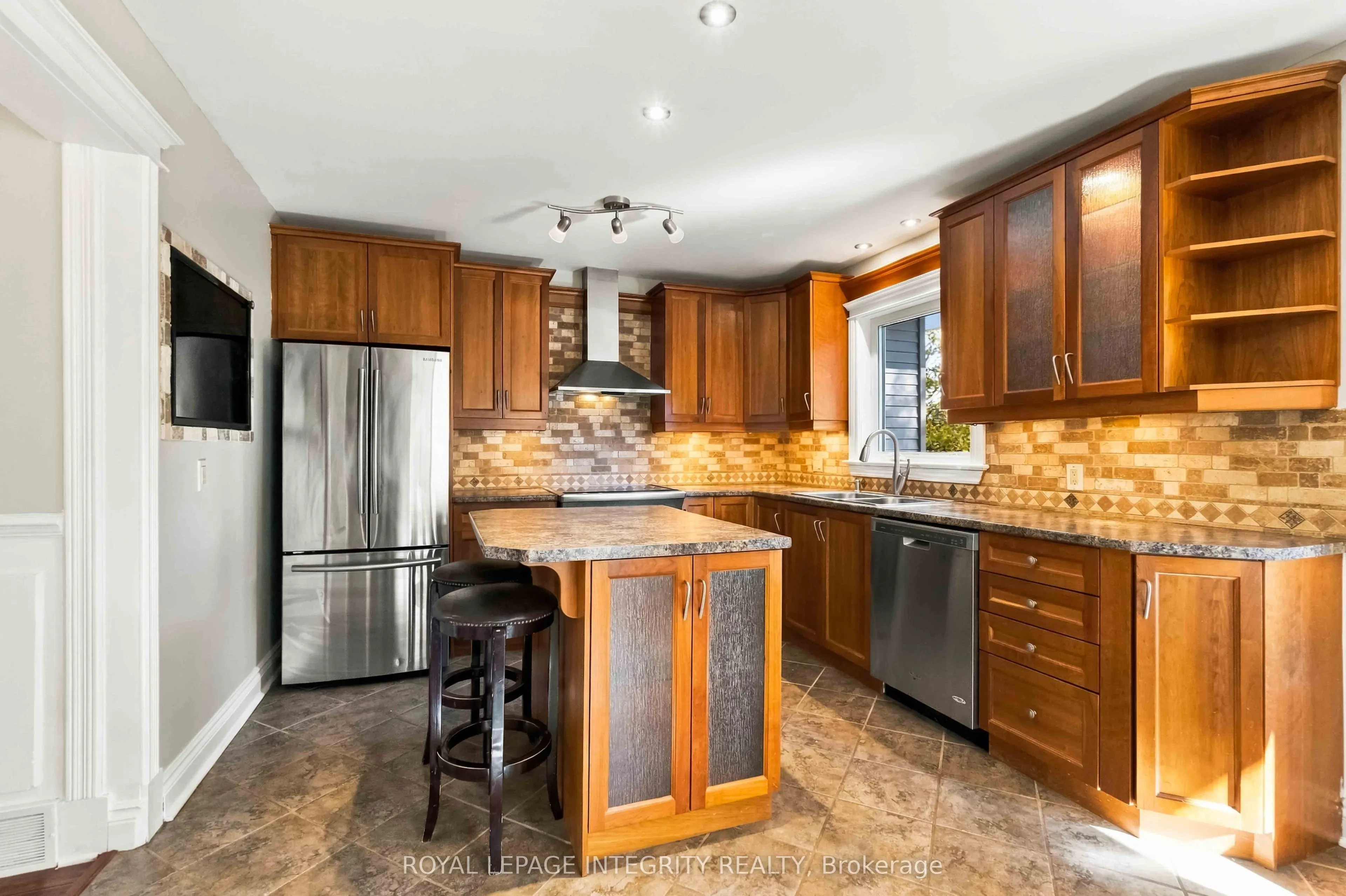 4 Berton Place #Unit 11