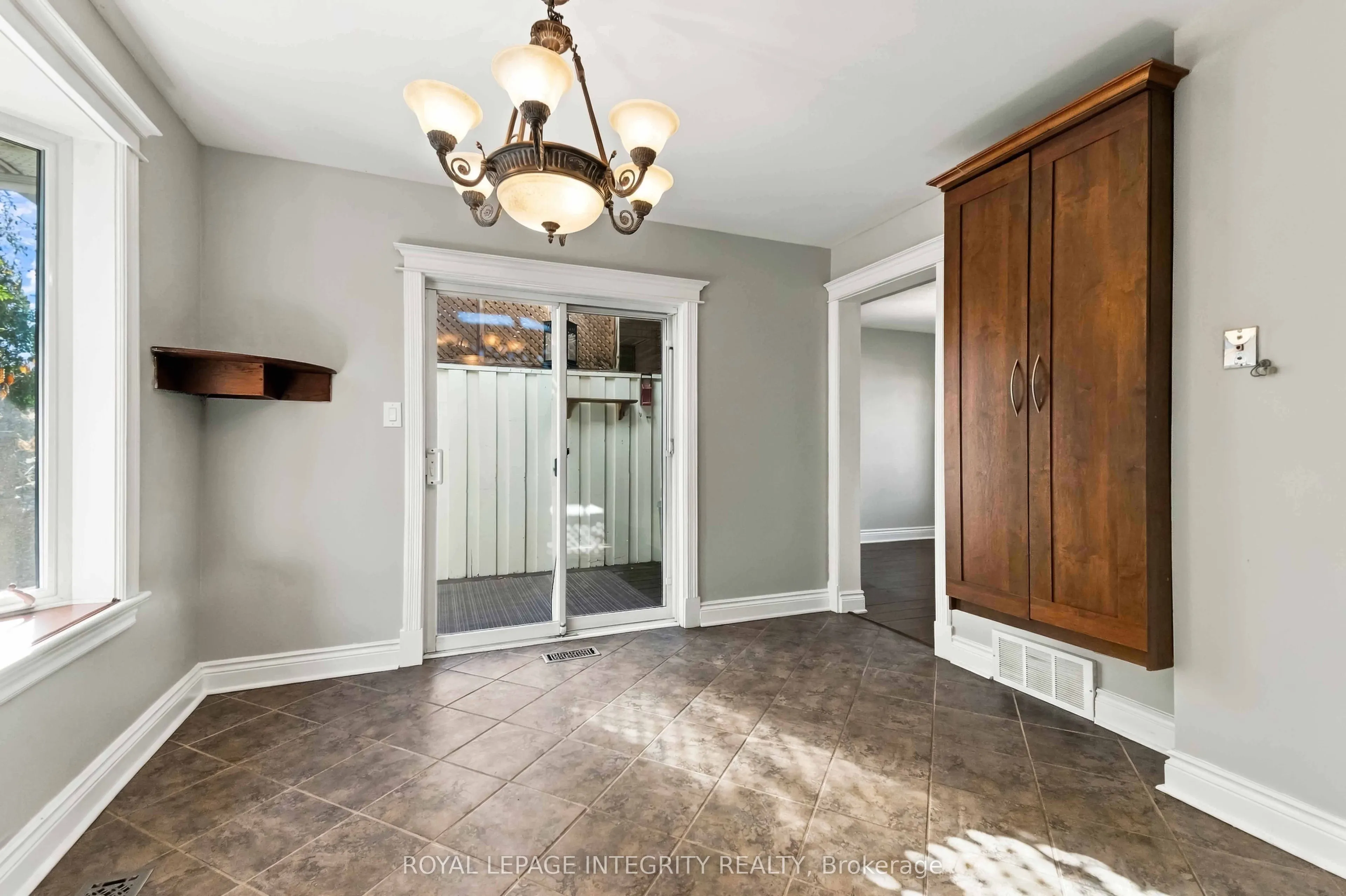 4 Berton Place #Unit 11
