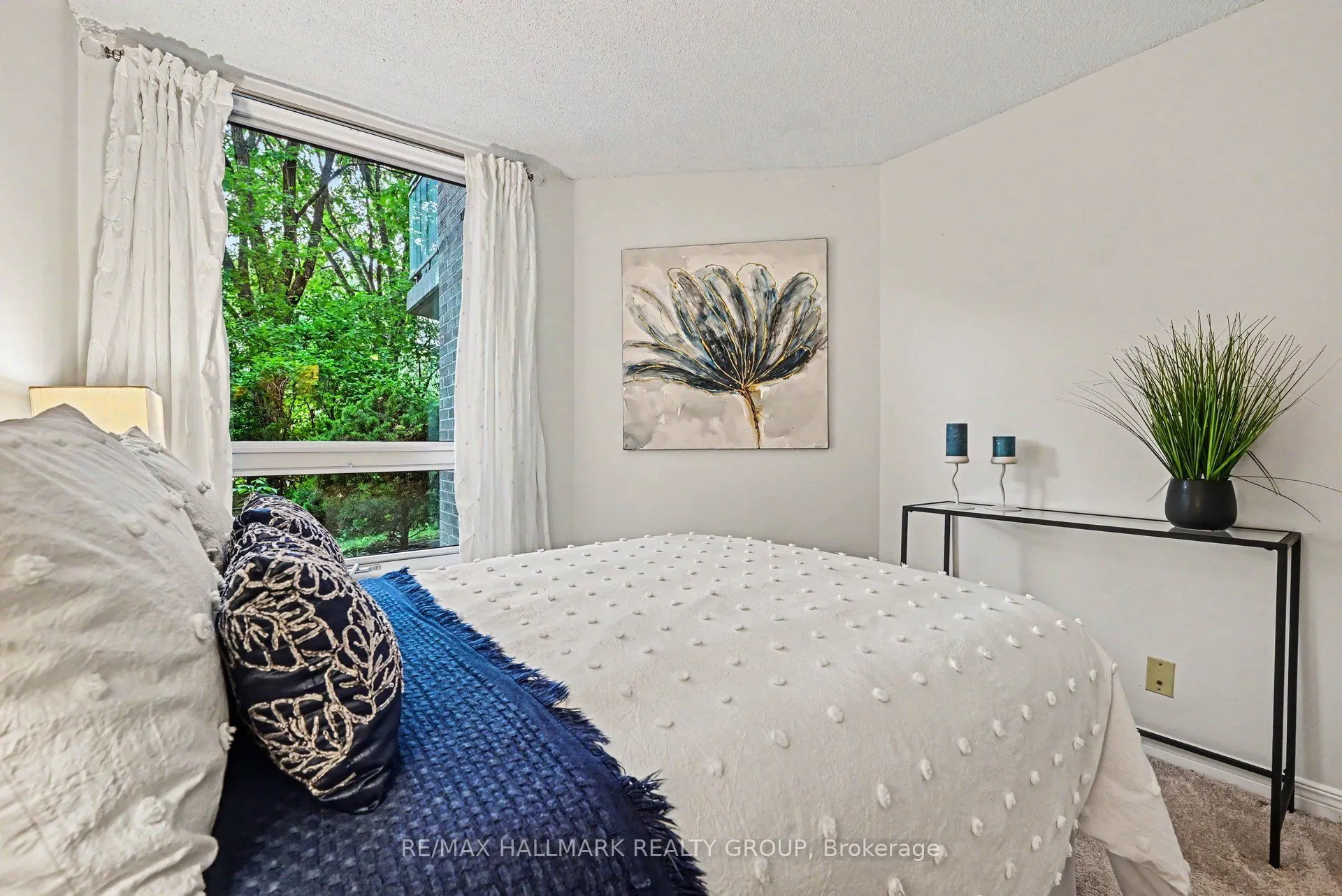 30 Charlevoix Street #103