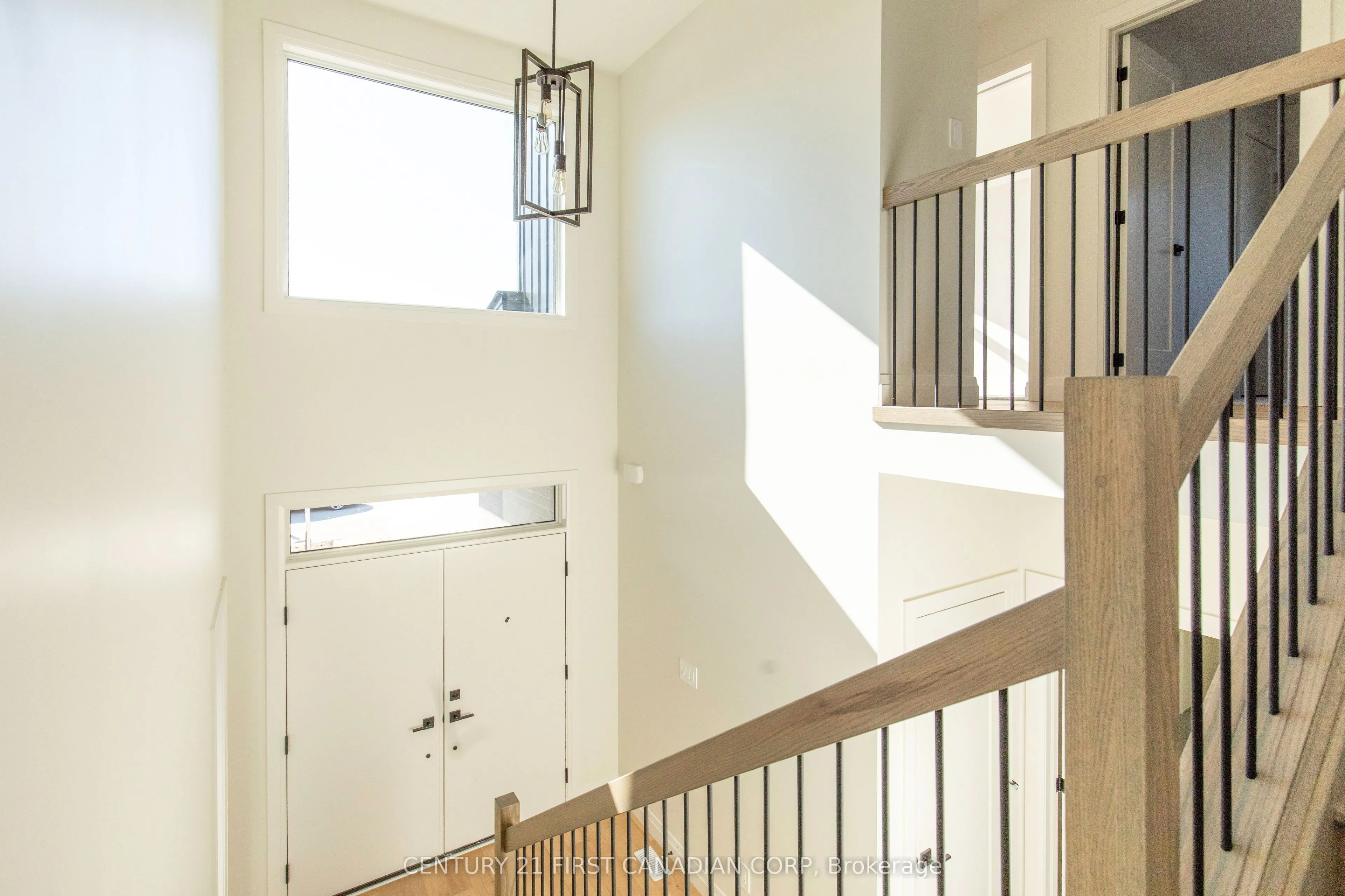 245 HESSELMAN Crescent
