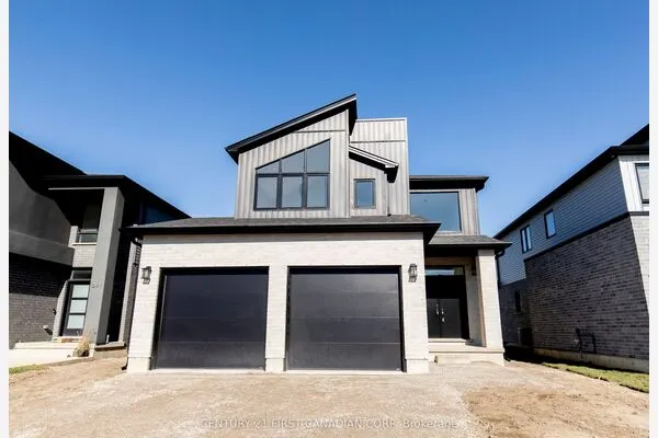 245 HESSELMAN Crescent