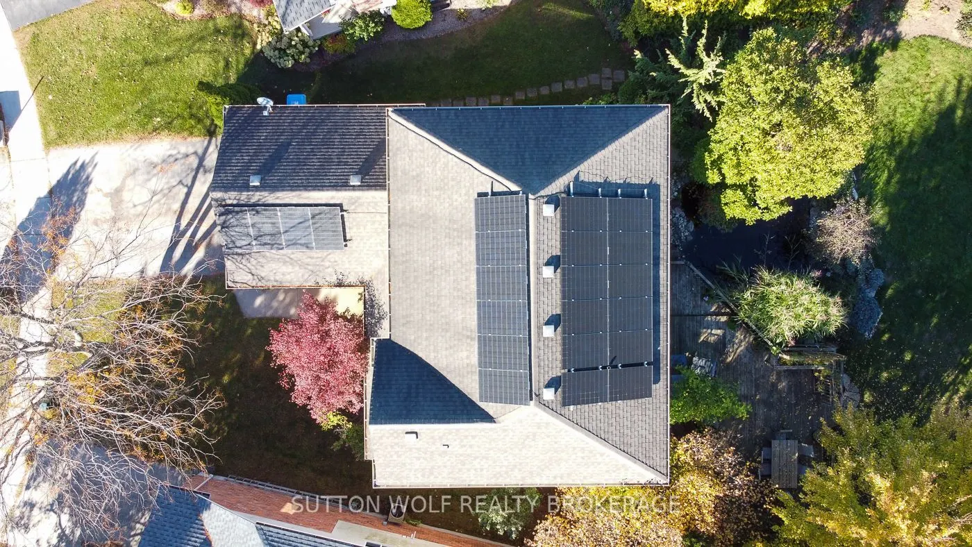 67 Willow Crescent