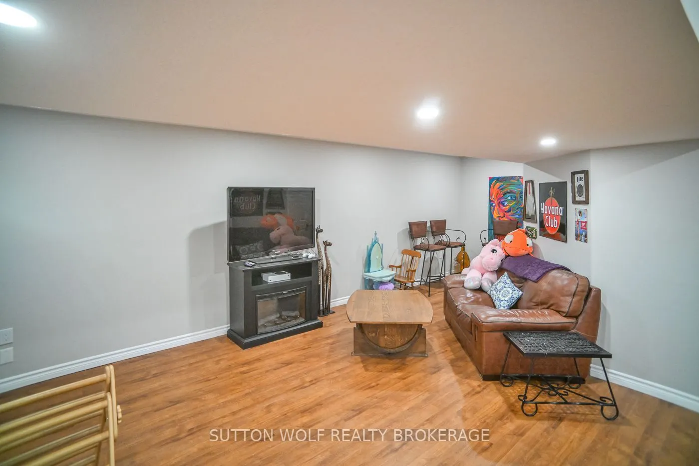 67 Willow Crescent