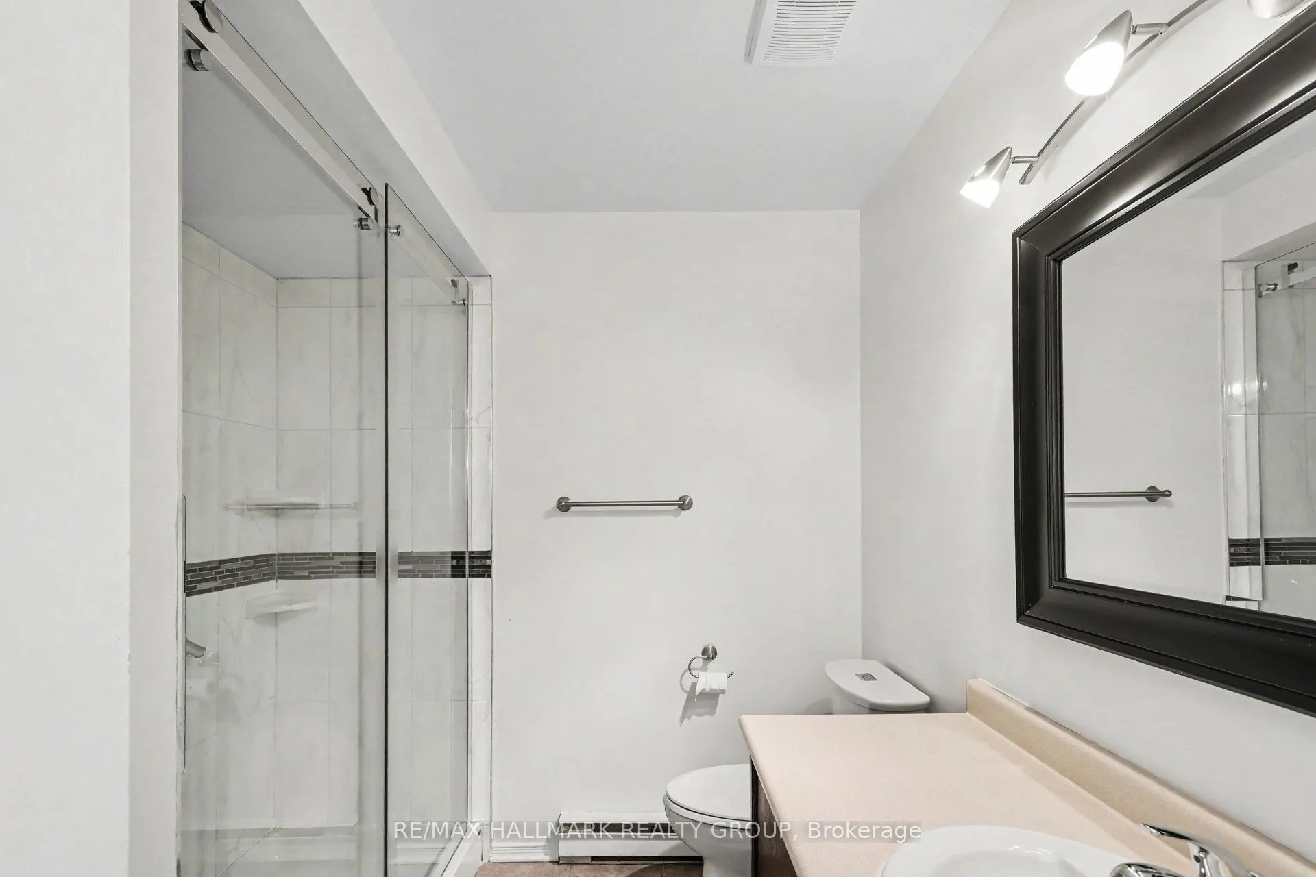 109 Briston Private #16
