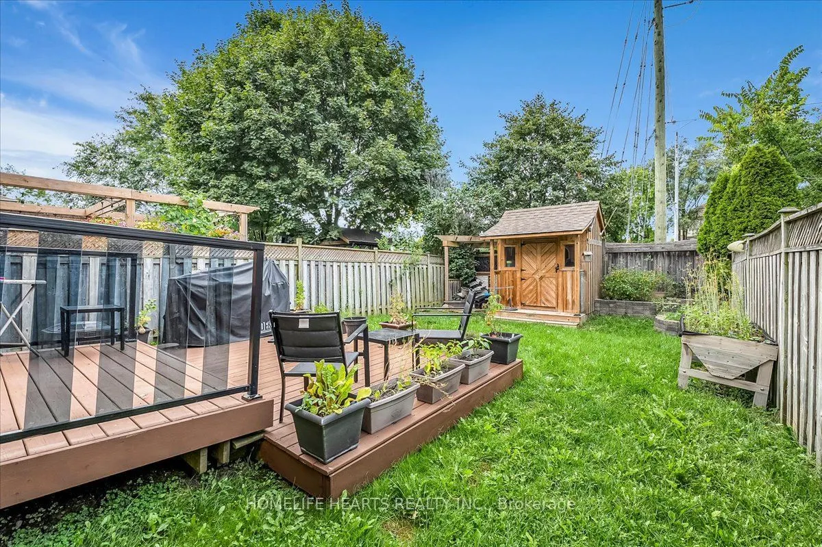 21 Bronte Court