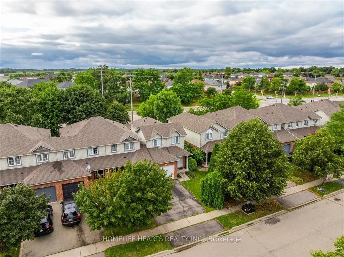 21 Bronte Court