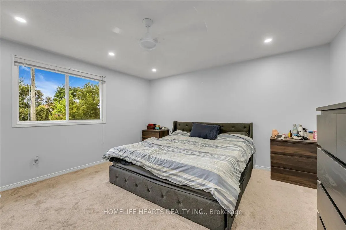 21 Bronte Court