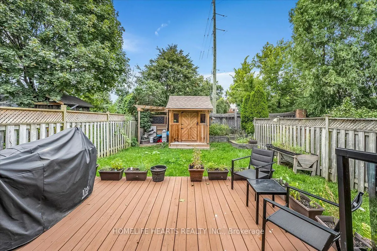 21 Bronte Court