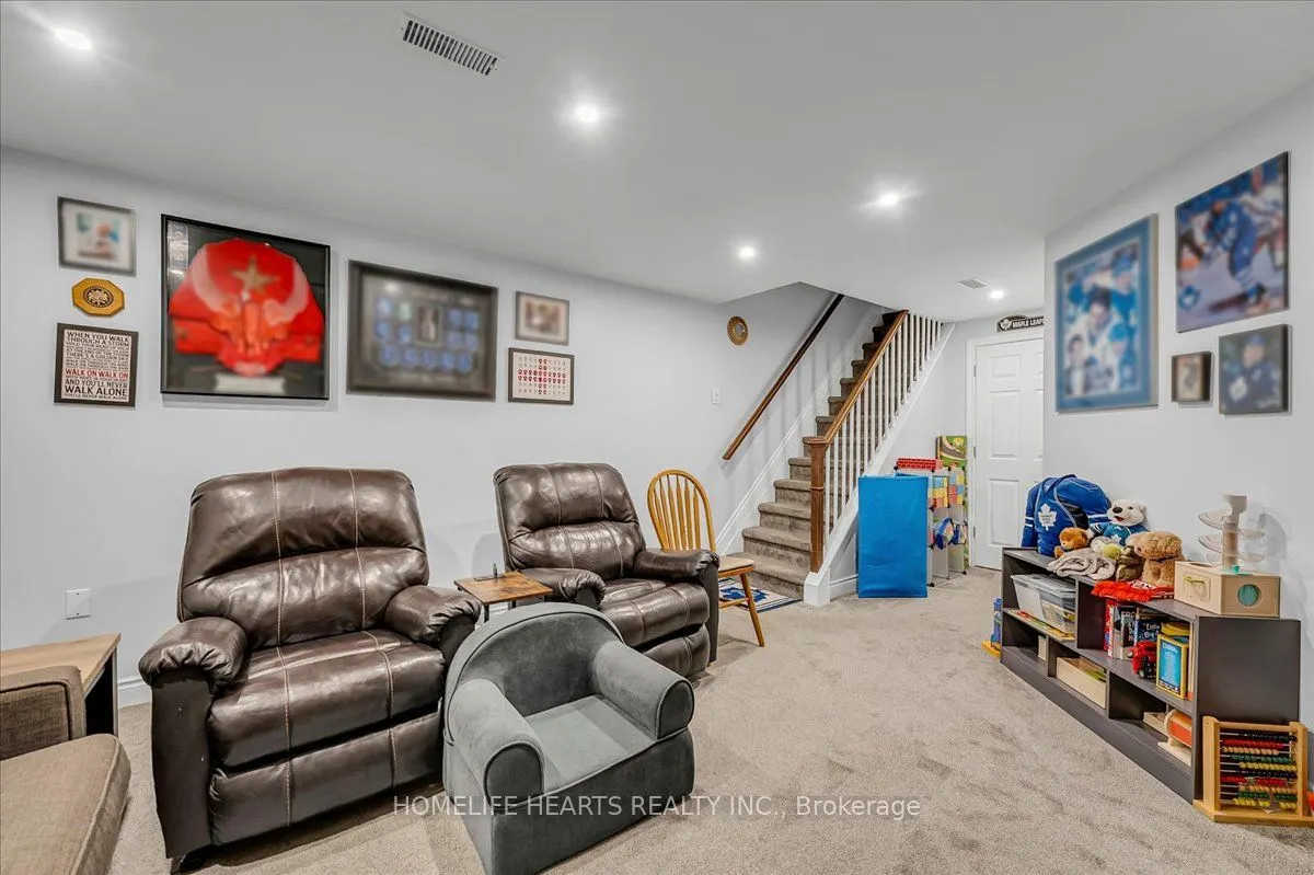 21 Bronte Court
